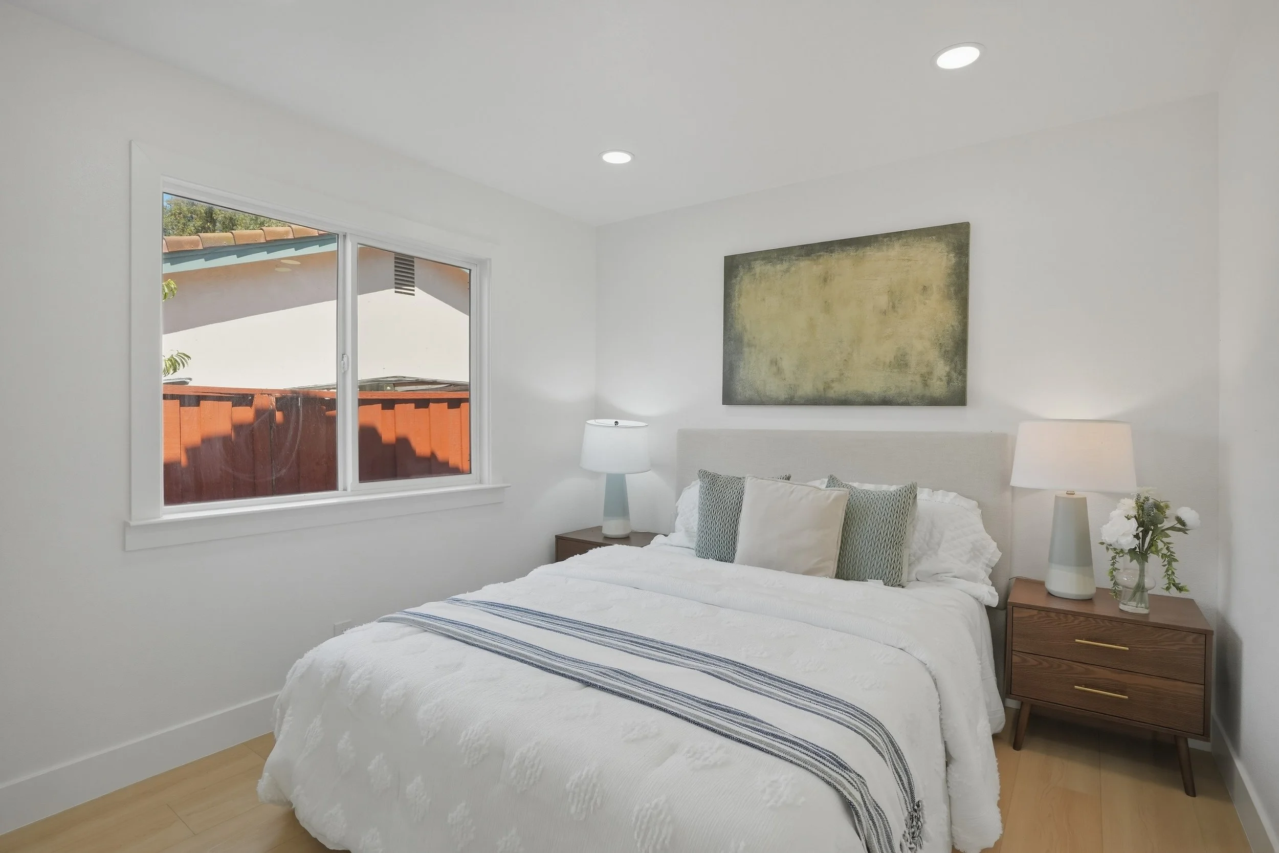 25_1718_Cheney_Dr-Bedroom-3837.jpg