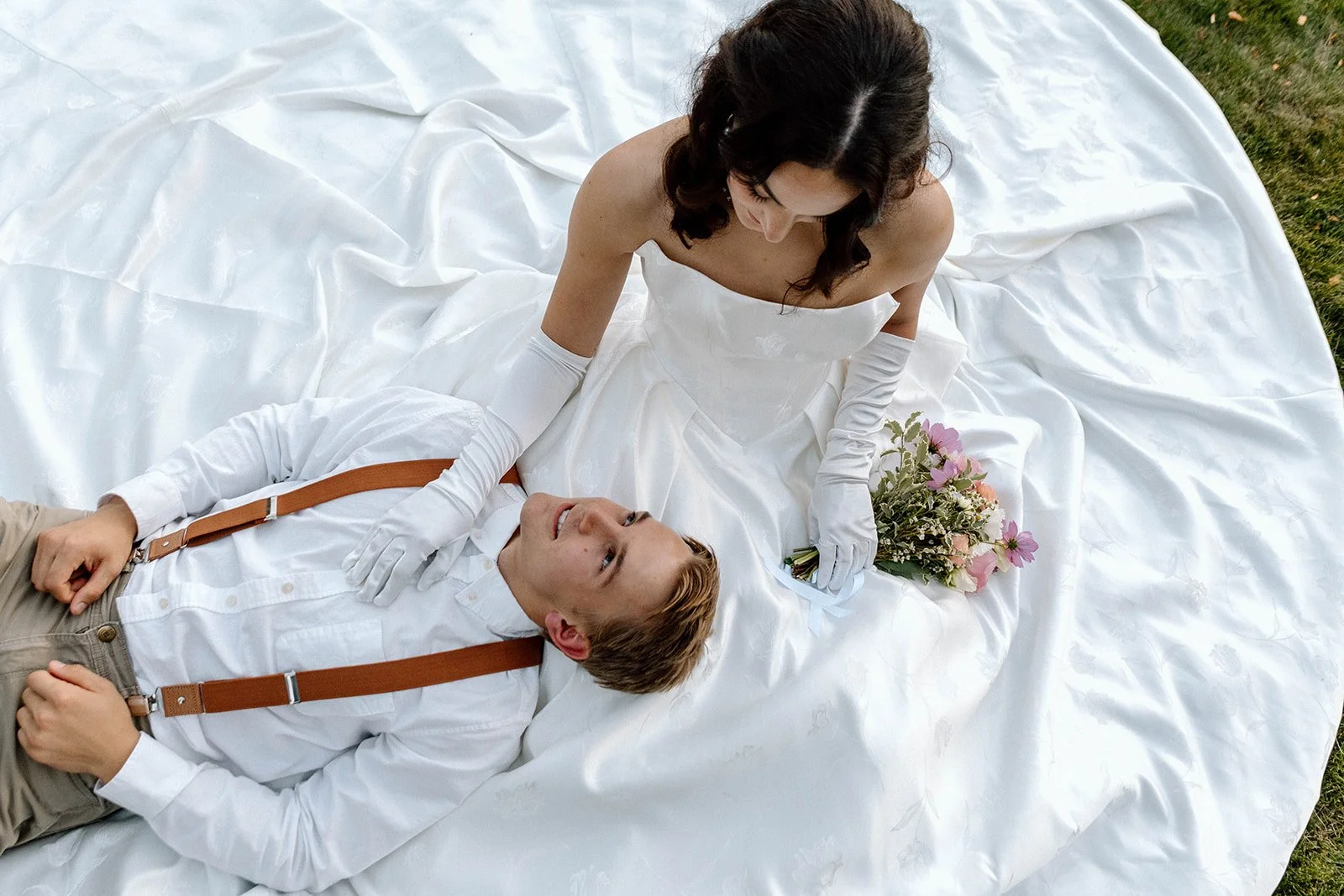 Photography: @braidynlooperphoto
Retreat Host/Content Creation: @wyoweddingco