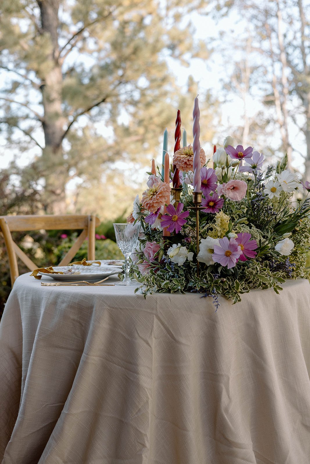 Photography: @braidynlooperphoto
Retreat Host/Content Creation: @wyoweddingco