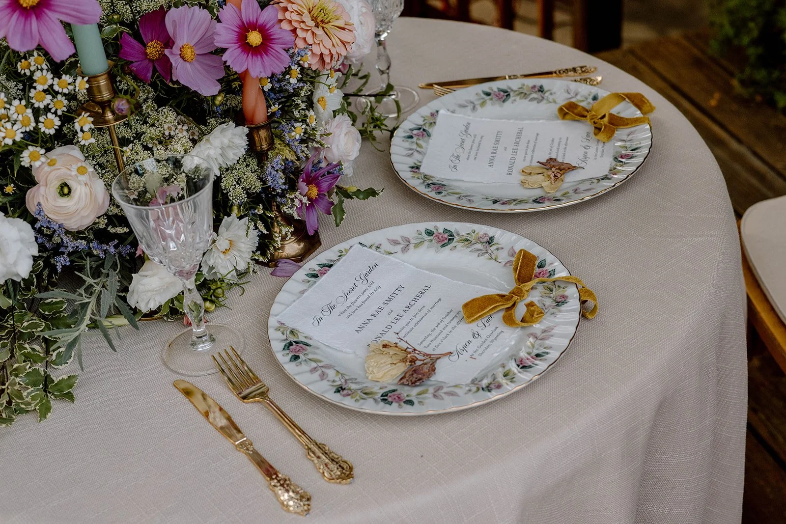 Photography: @braidynlooperphoto
Retreat Host/Content Creation: @wyoweddingco