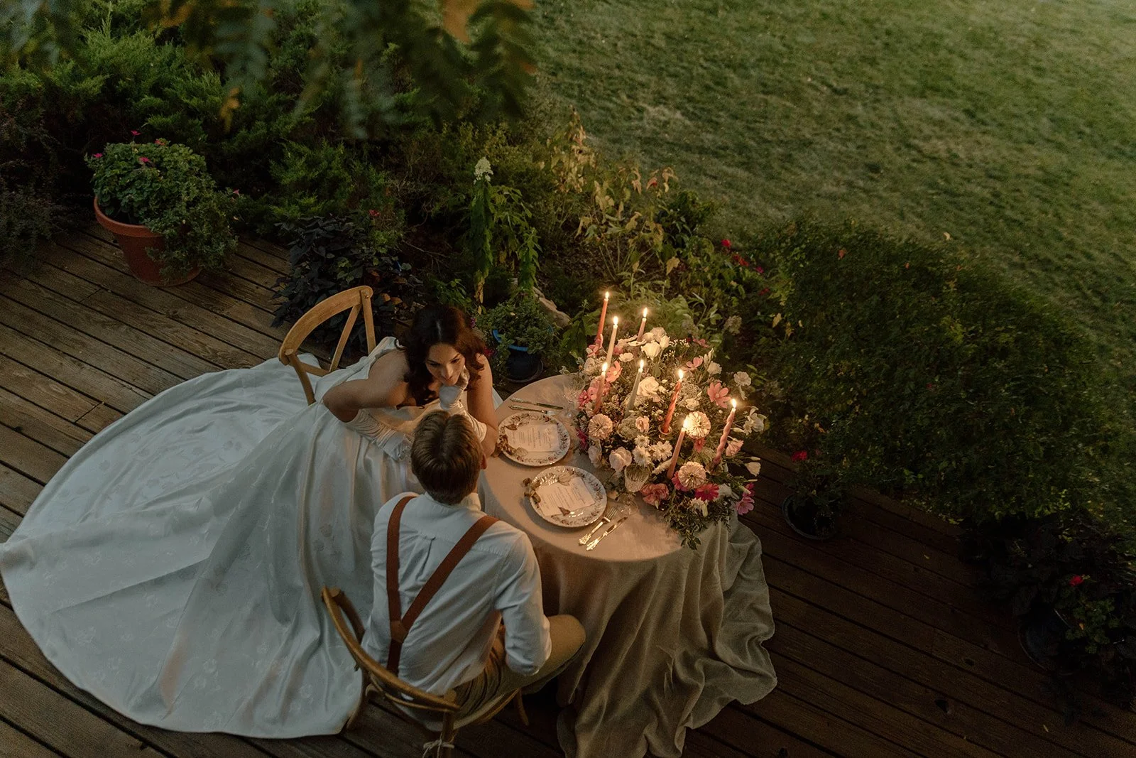 Photography: @braidynlooperphoto
Retreat Host/Content Creation: @wyoweddingco