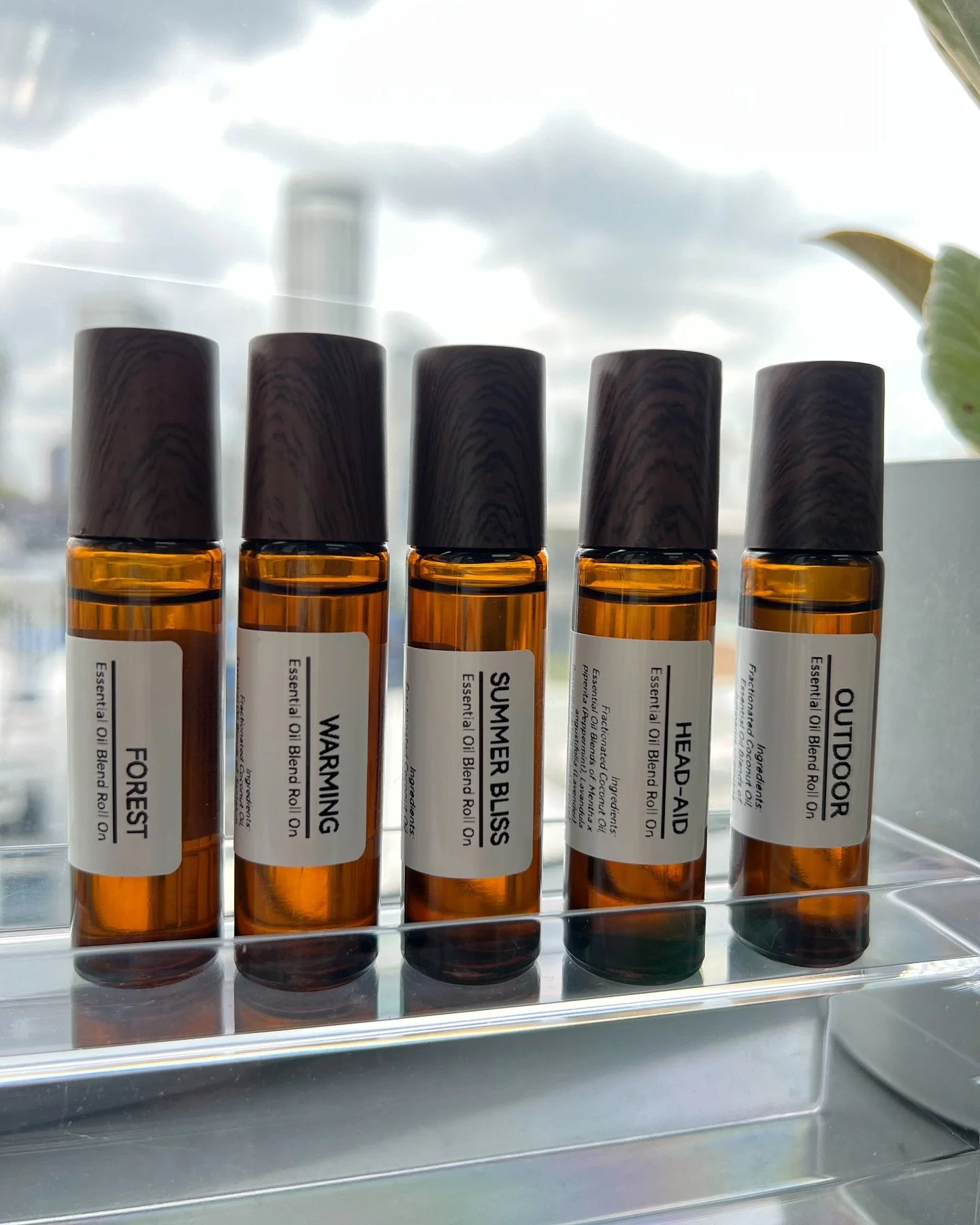 Launching our latest essential oil roll-on, comes in 5 different blends.
.
Made with all natural ingredients, gentle on your skin, with particular eco-friendly raw materials and packaging.
.
.
Our handcrafted aromatherapy products can be customised t