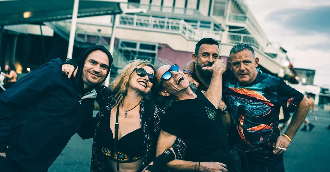circuit_dave_crowd_4x5_insta-26 (2).jpg