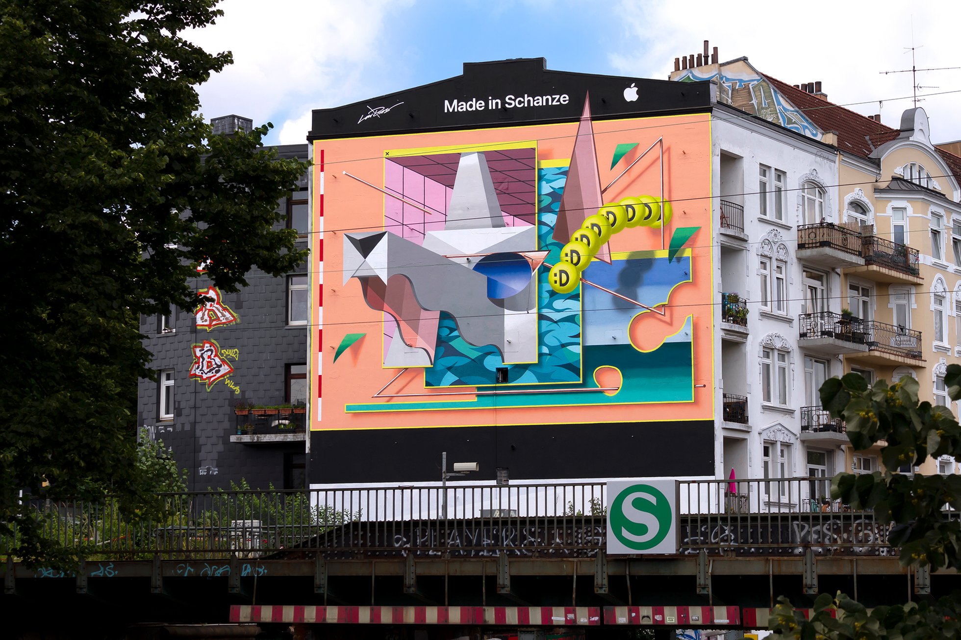 Mac_Mural_Close_web.jpg