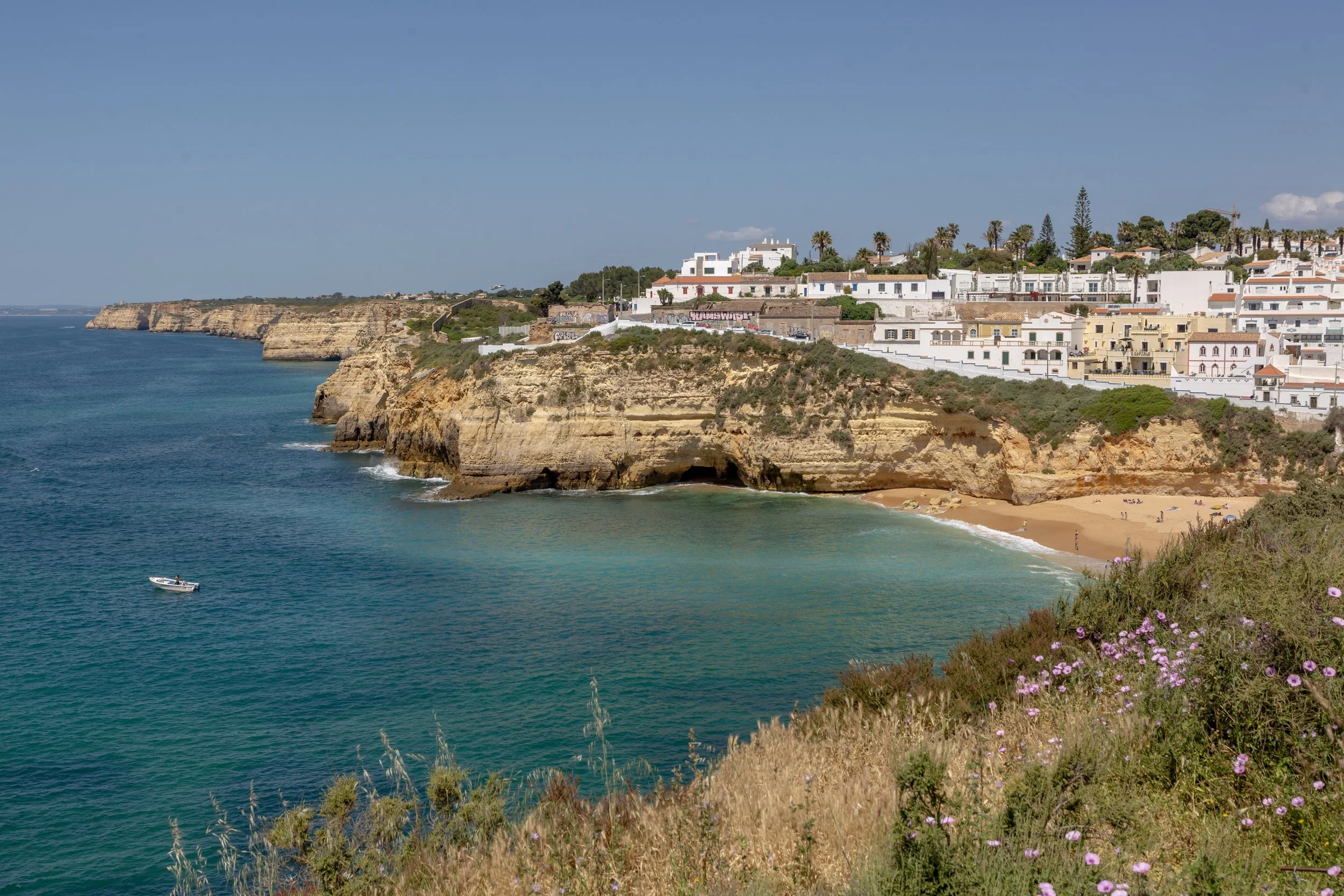 small-boat-passing-near-praia-do-carvoeiro.jpg