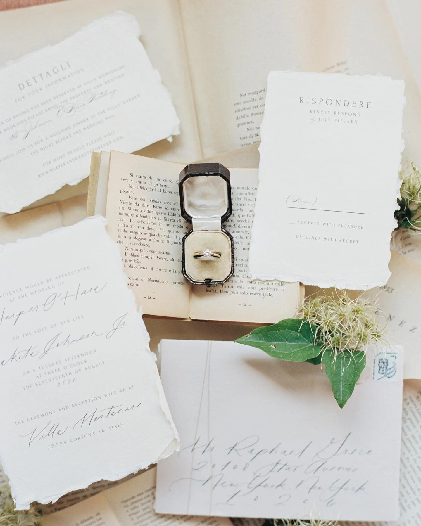 ✨Featured on @weddingsparrow ✨
&bull;
The story telling of this shoot is absolutely divine. An editorial embraced the heart of Florence with portraits at iconic locations, stunning architecture and amazing flatlay styling &hearts;️
&bull;
Vendors:
Ph
