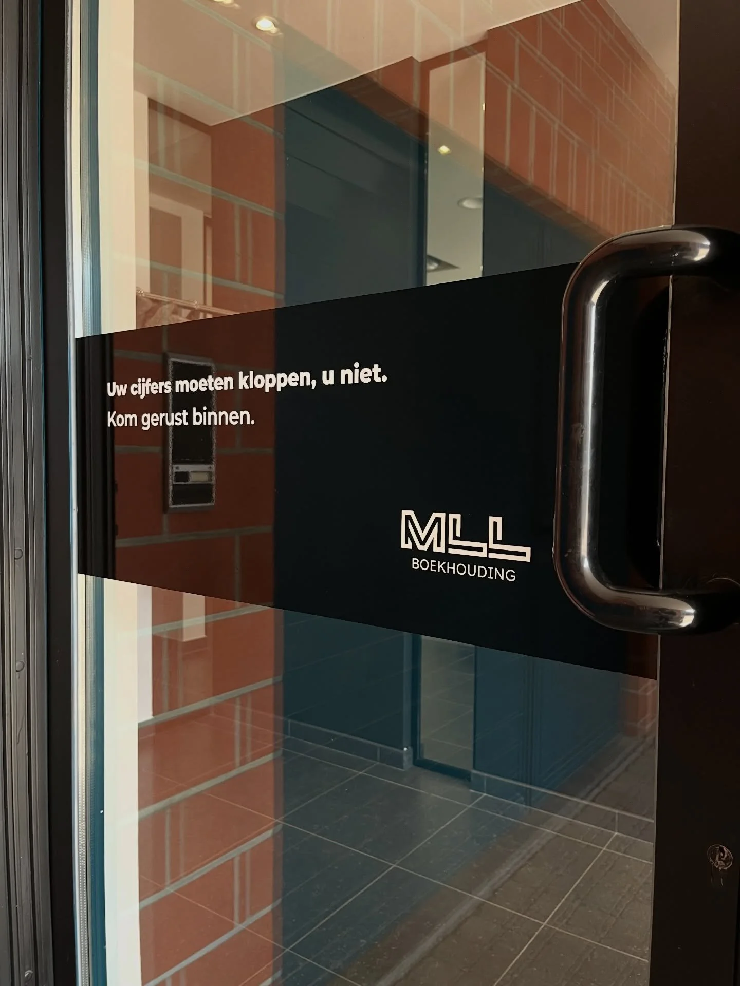 &ldquo;Hey Stoffel, wij breiden uit! Help jij met de aankleding?&rdquo; @mllboekhouding