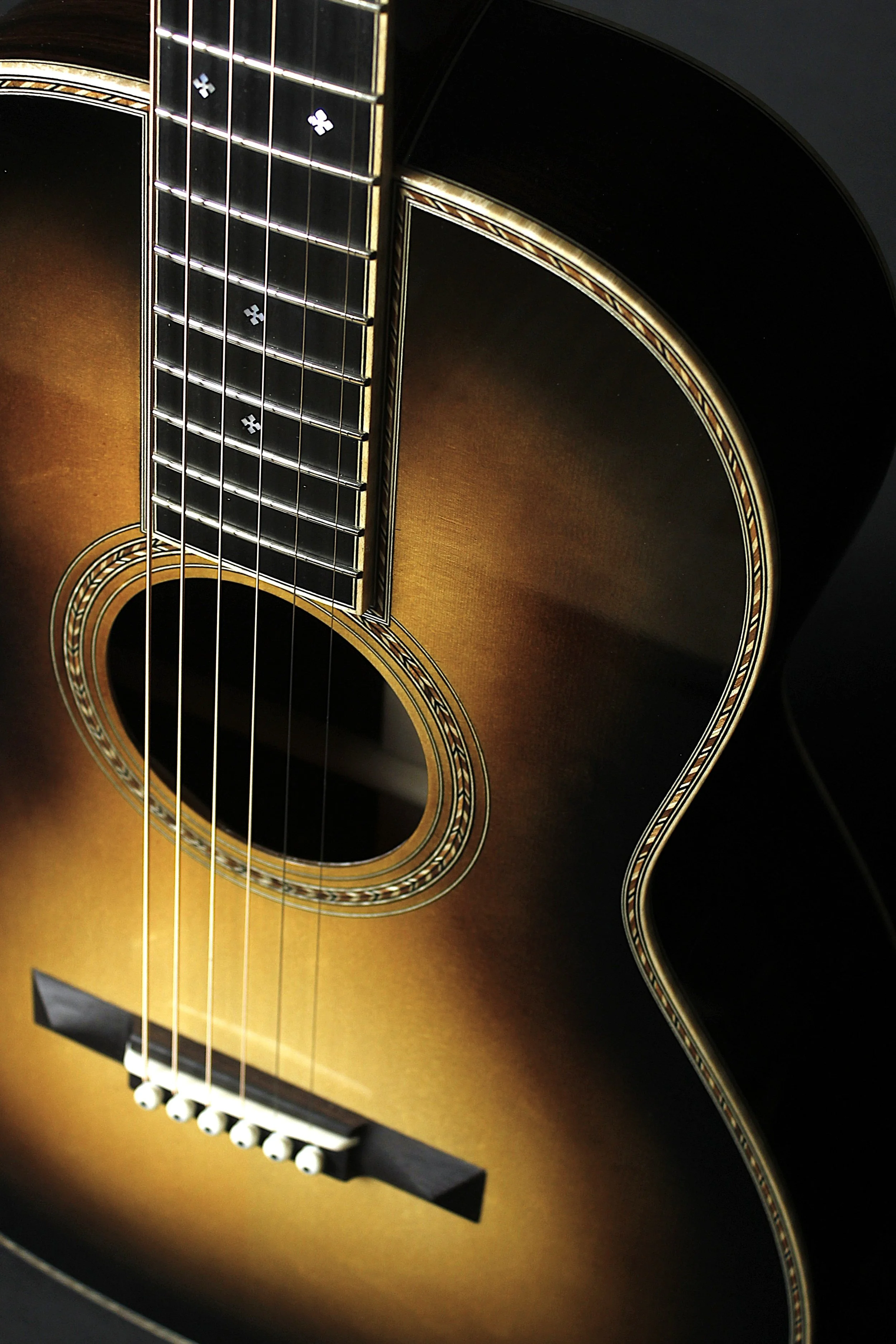 00 - Schweizer Mondfichte, Amazonas Palisander - Old Growth Guitars