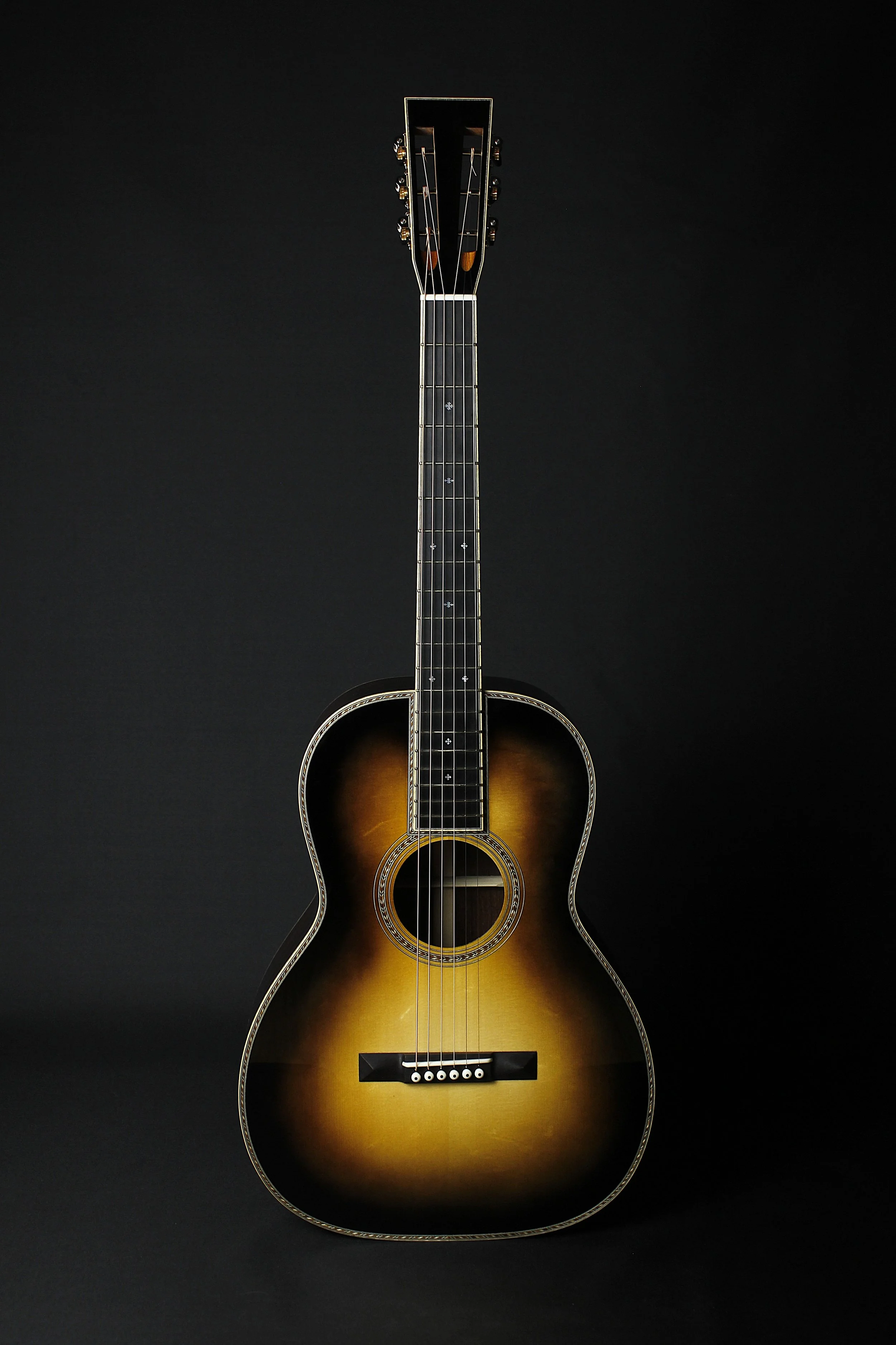 00 - Schweizer Mondfichte, Amazonas Palisander - Old Growth Guitars