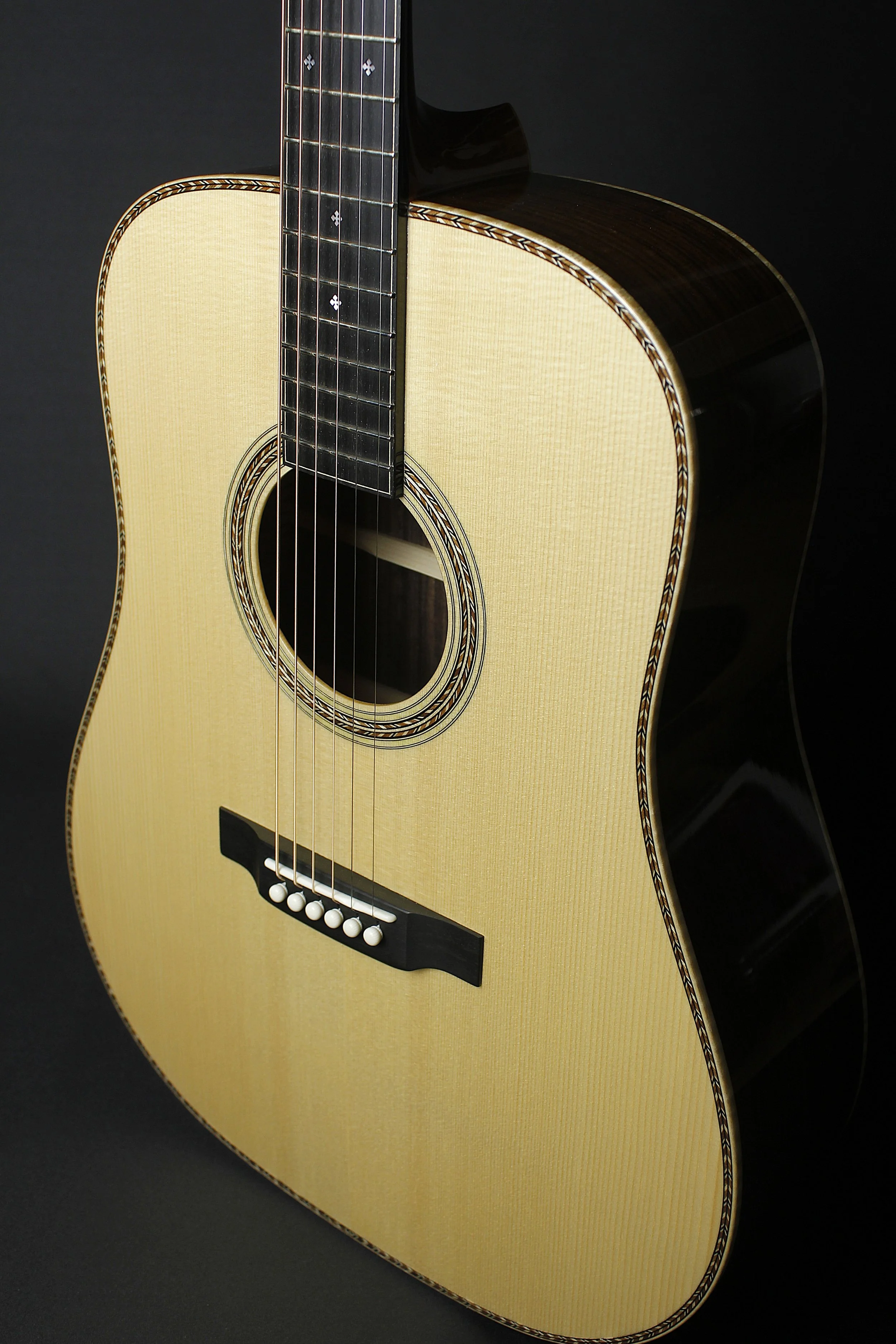Dreadnought - Schweizer Mondfichte, Ostindischer Palisander - Old Growth Guitars