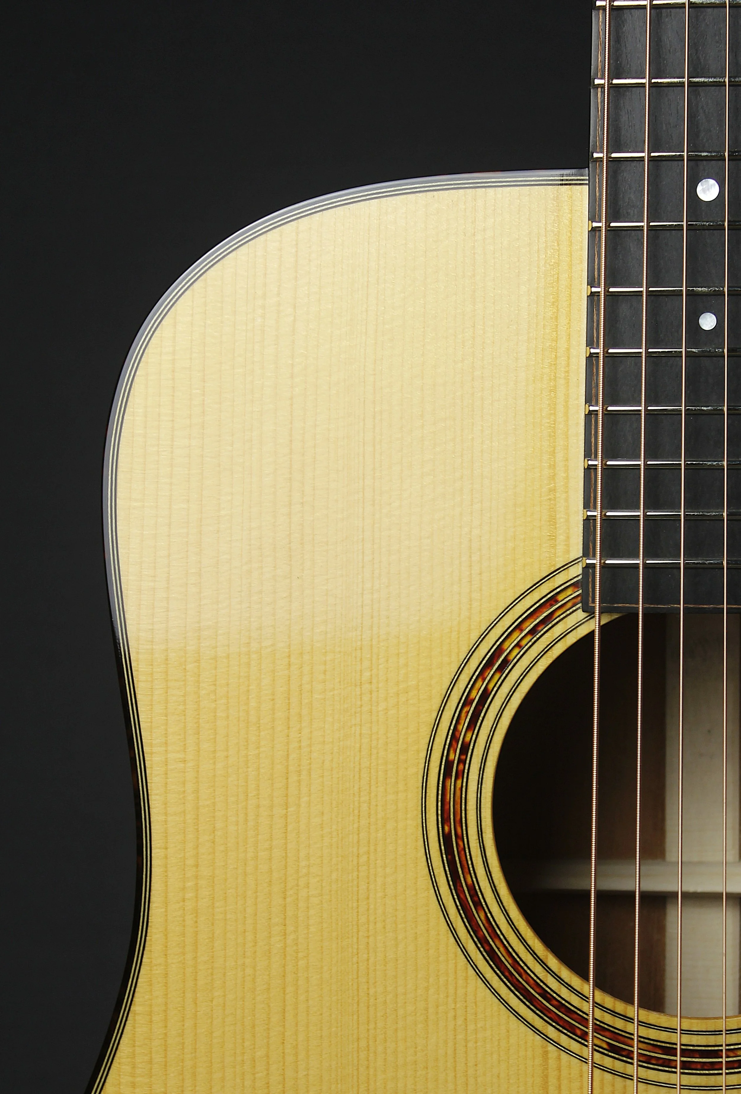 Dreadnought - Adirondack Fichte, Swietenia - Old Growth Guitars