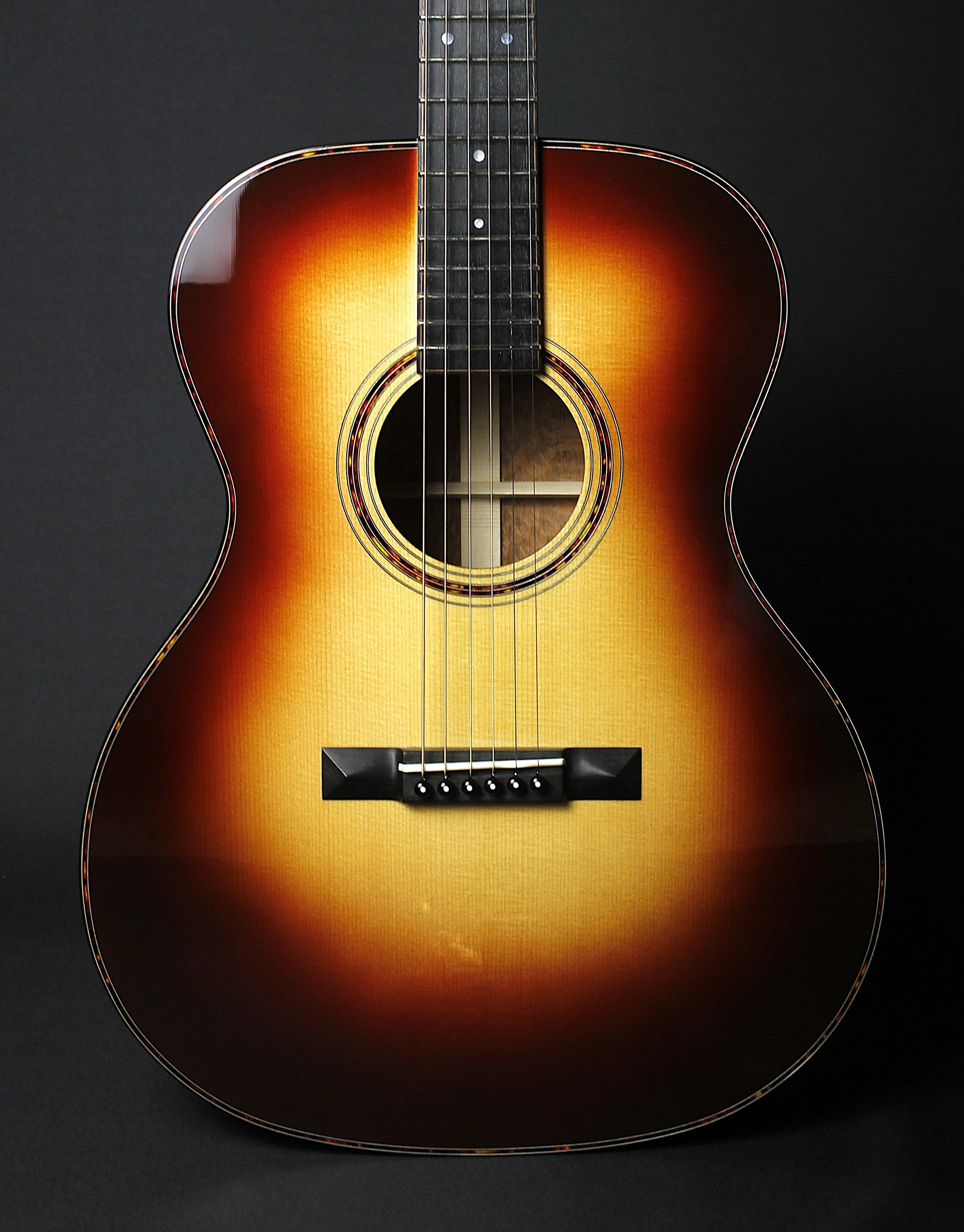 OM - Schweizer Mondfichte, Lacewood - Old Growth Guitars