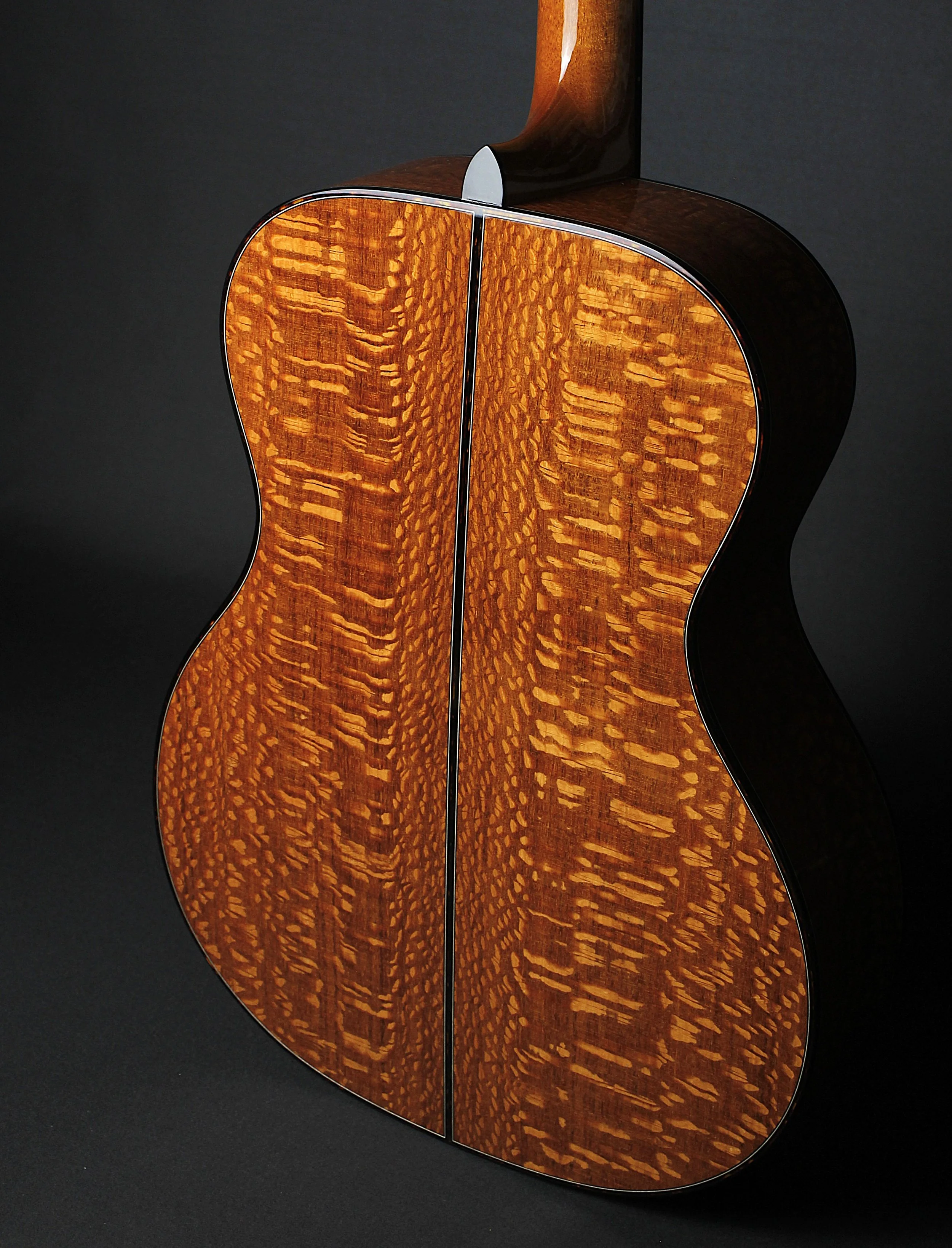 OM - Schweizer Mondfichte, Lacewood - Old Growth Guitars