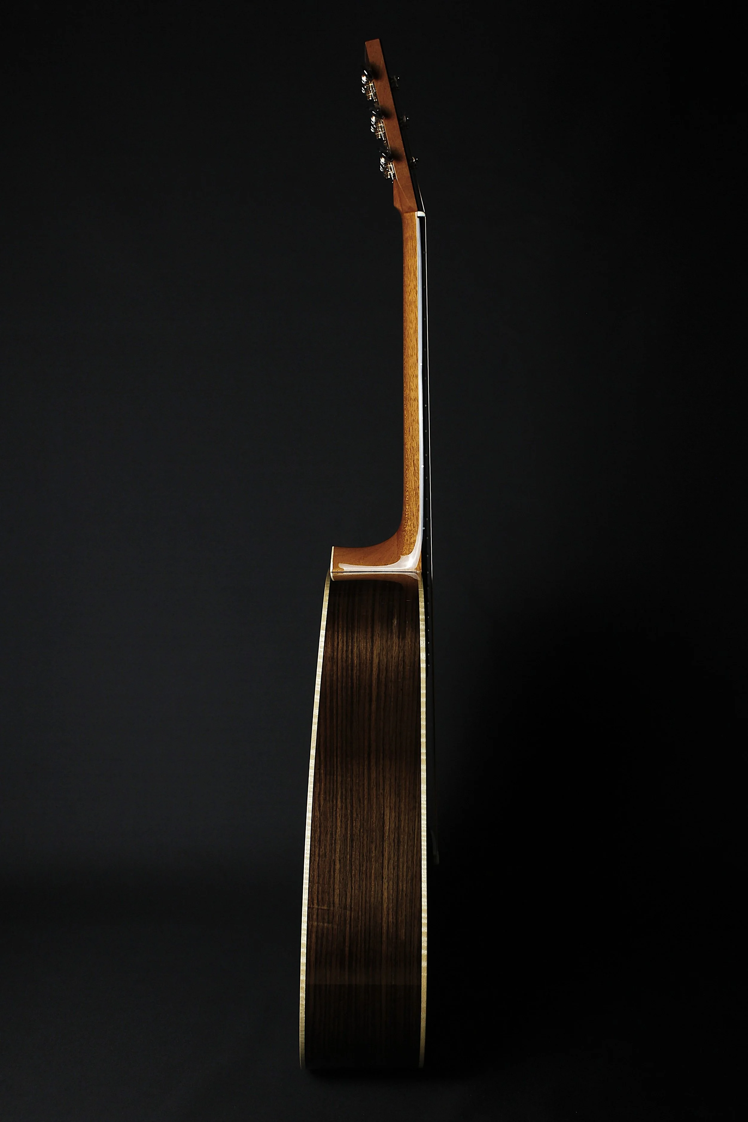 
Dreadnought - Schweizer Mondfichte, Ostindischer Palisander - Old Growth Guitars
