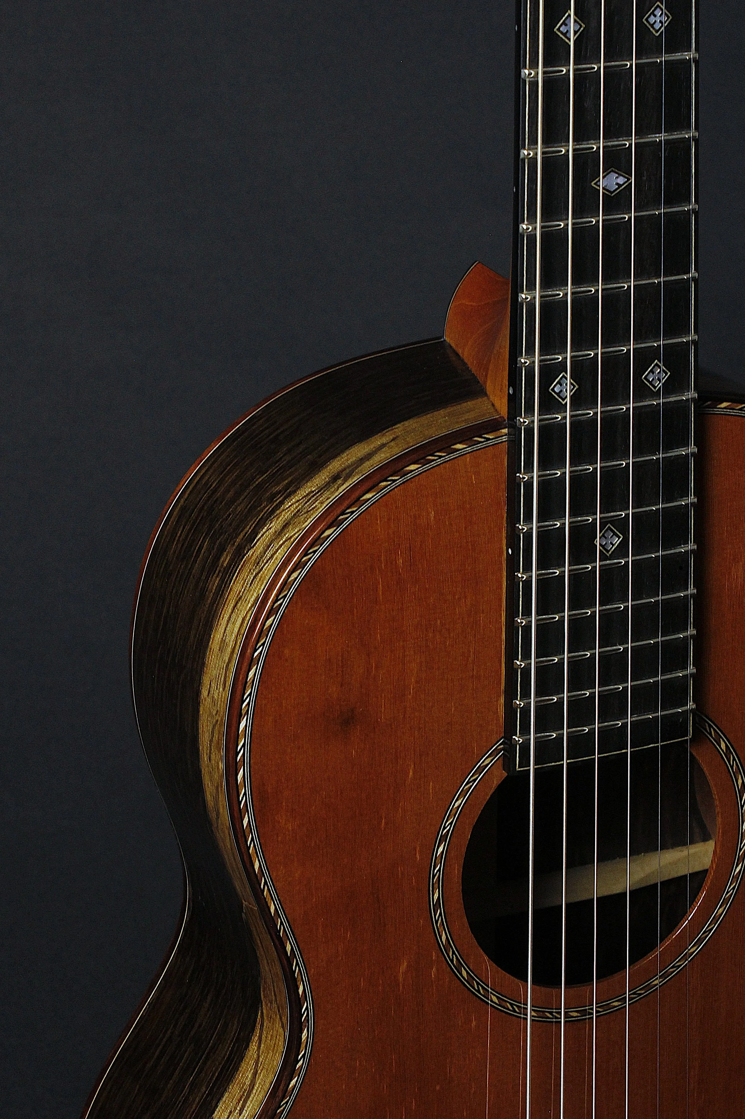 Size 5 - Redwood, alte deutsche Eiche, geräuchert - Old Growth Guitars