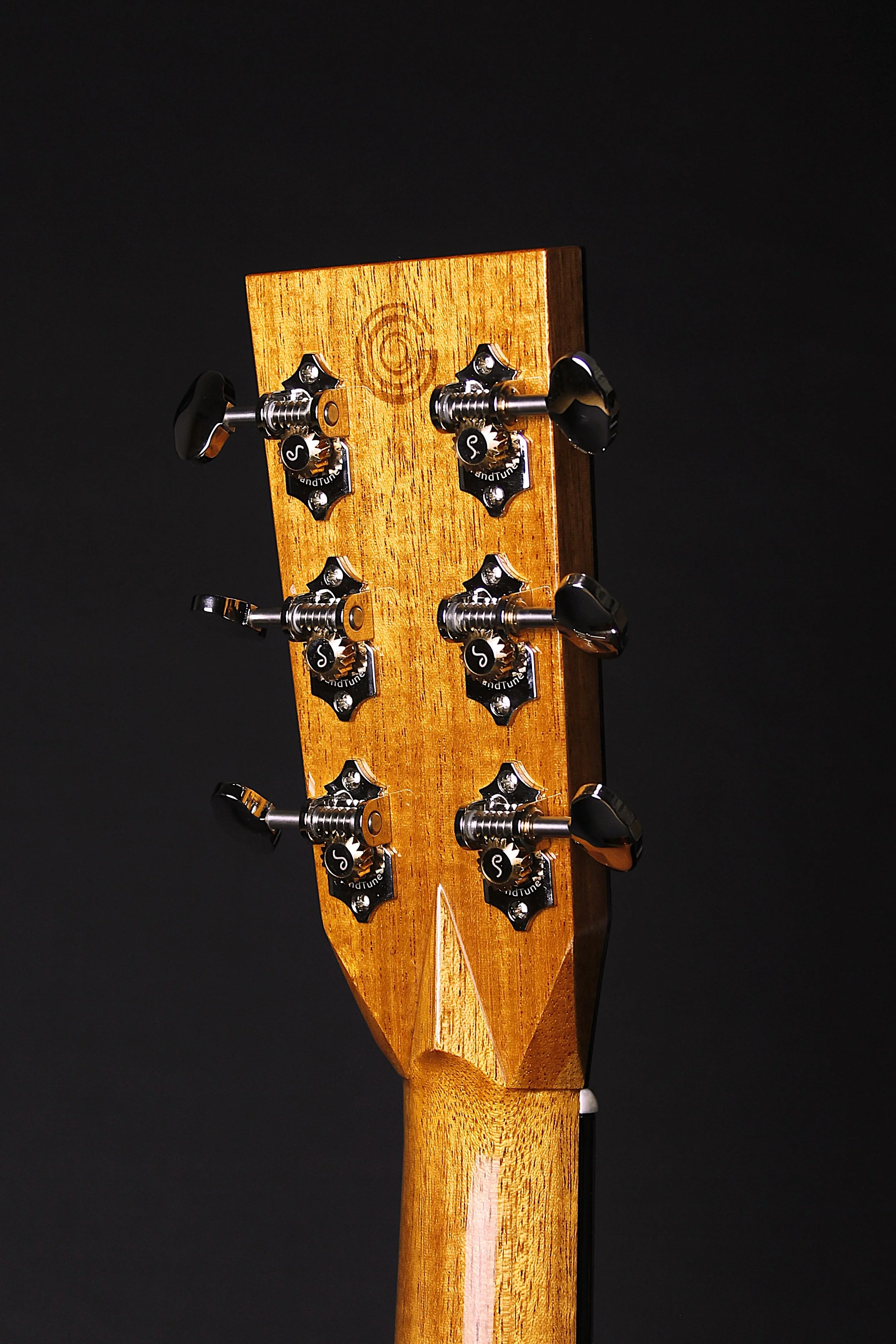 Size 5 - Redwood, alte deutsche Eiche, geräuchert - Old Growth Guitars