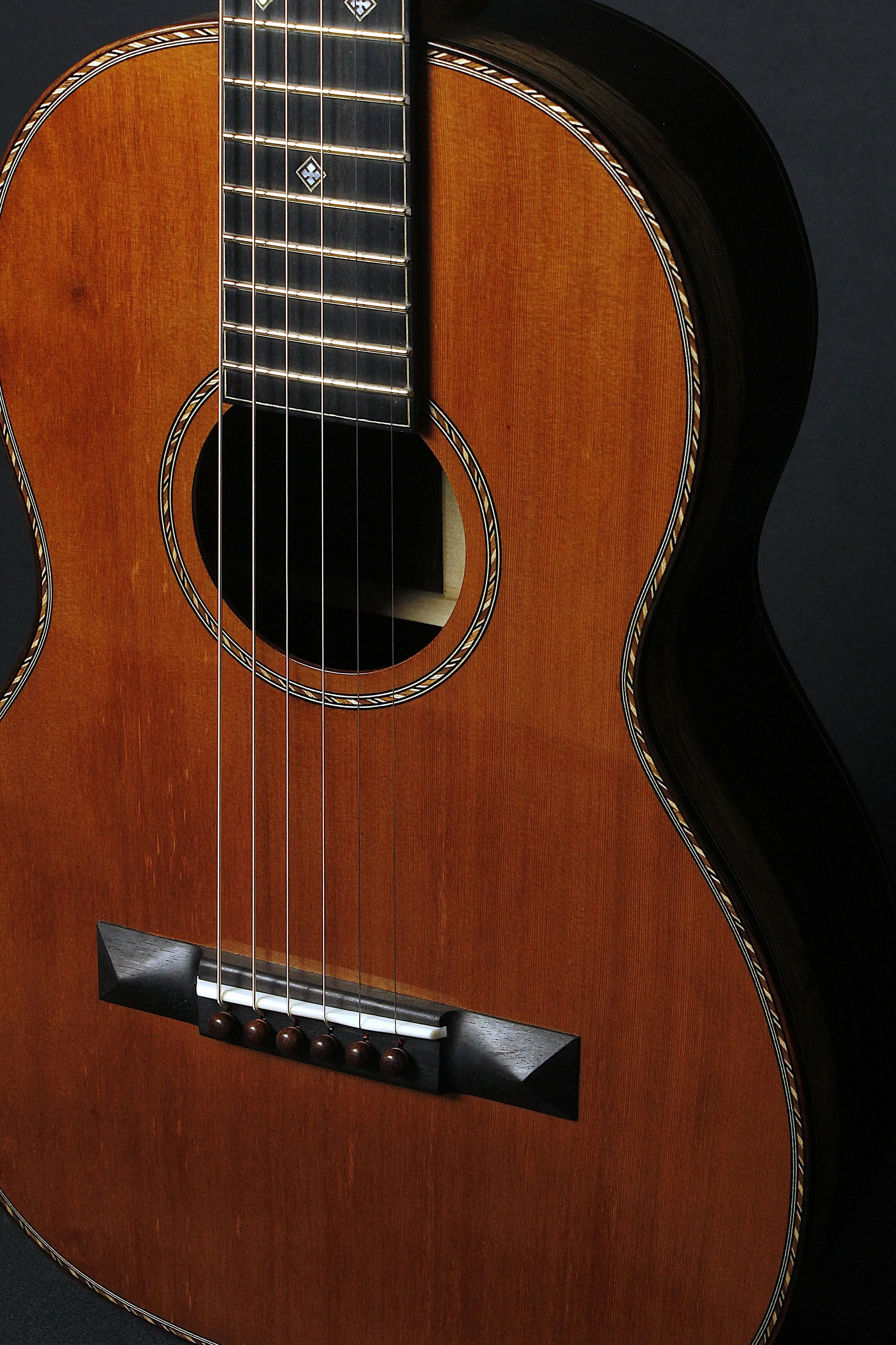 Size 5 - Redwood, alte deutsche Eiche, geräuchert - Old Growth Guitars