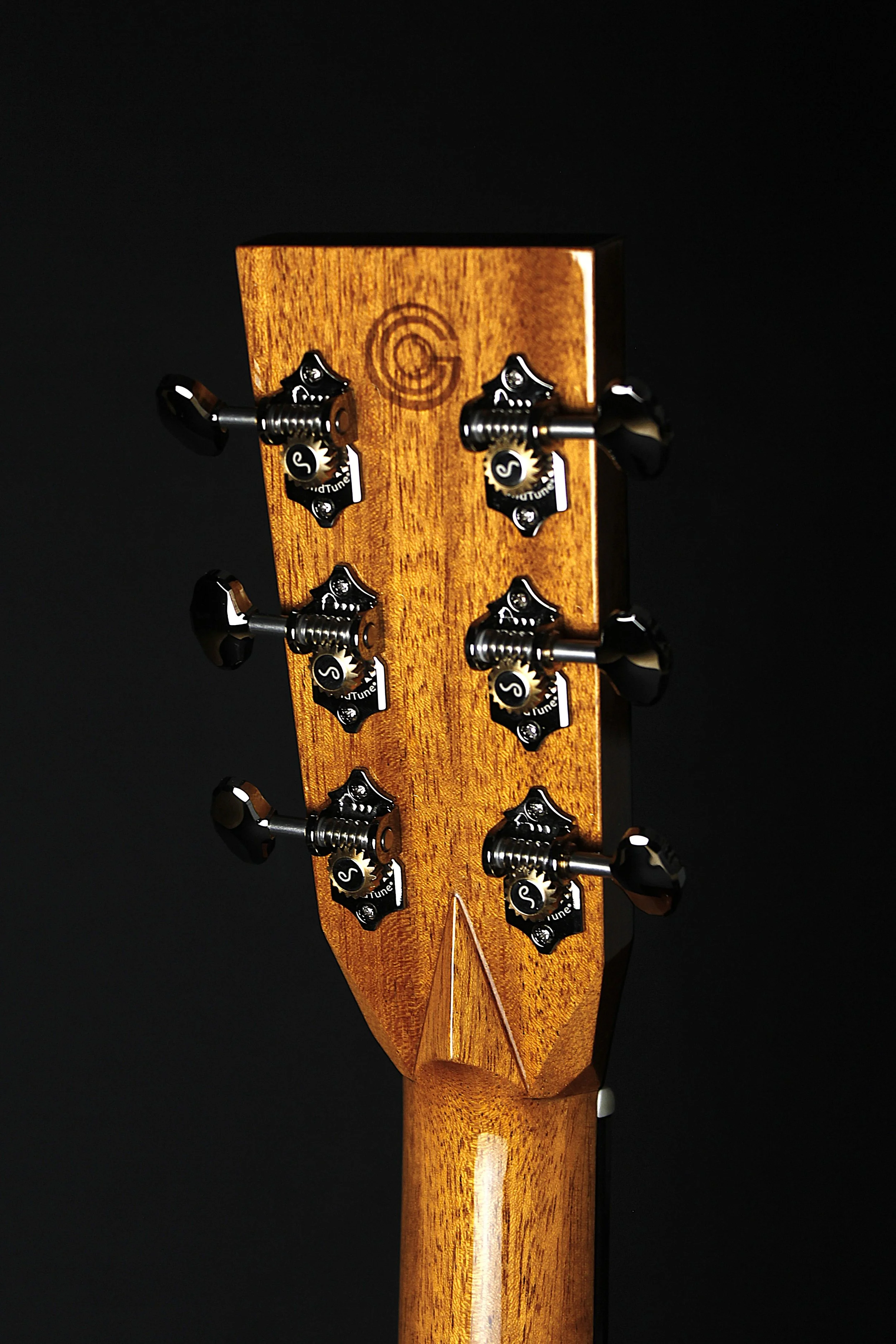 Dreadnought - thermo Adirondack, Katalox - Old Growth Guitars