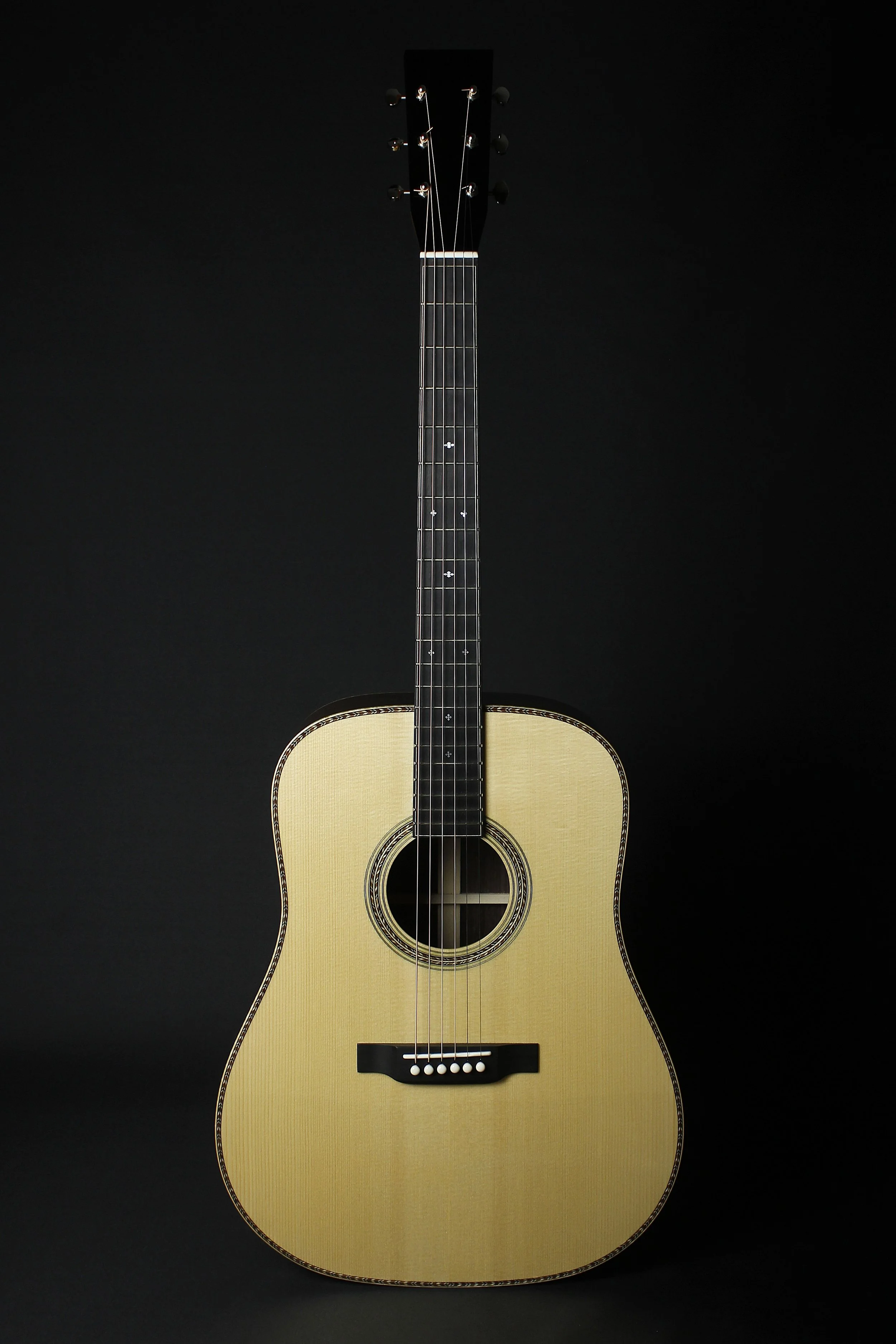 Dreadnought - Schweizer Mondfichte, Ostindischer Palisander - Old Growth Guitars