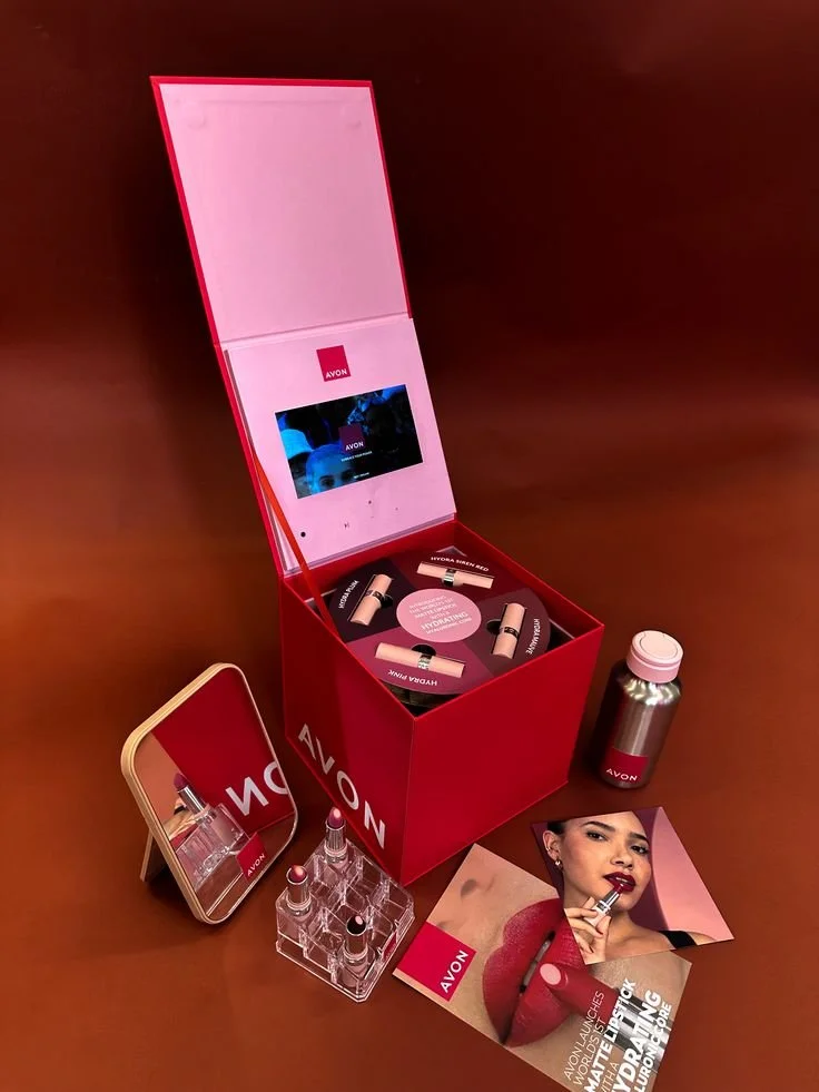 Avon Mailer 6