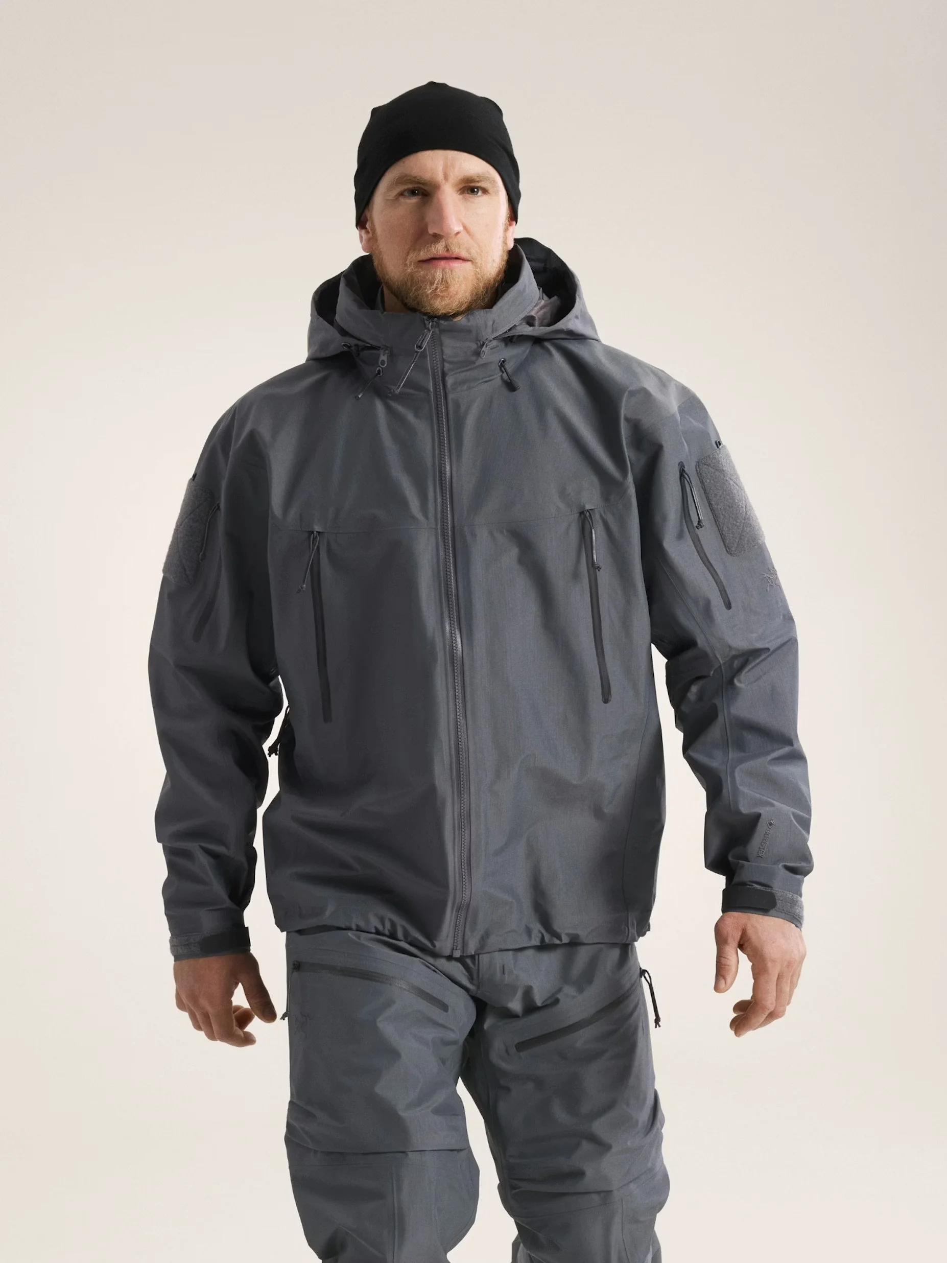 F25-X000008115-Alpha-Jacket-Gen-2-2-Wolf-Front-View.jpeg