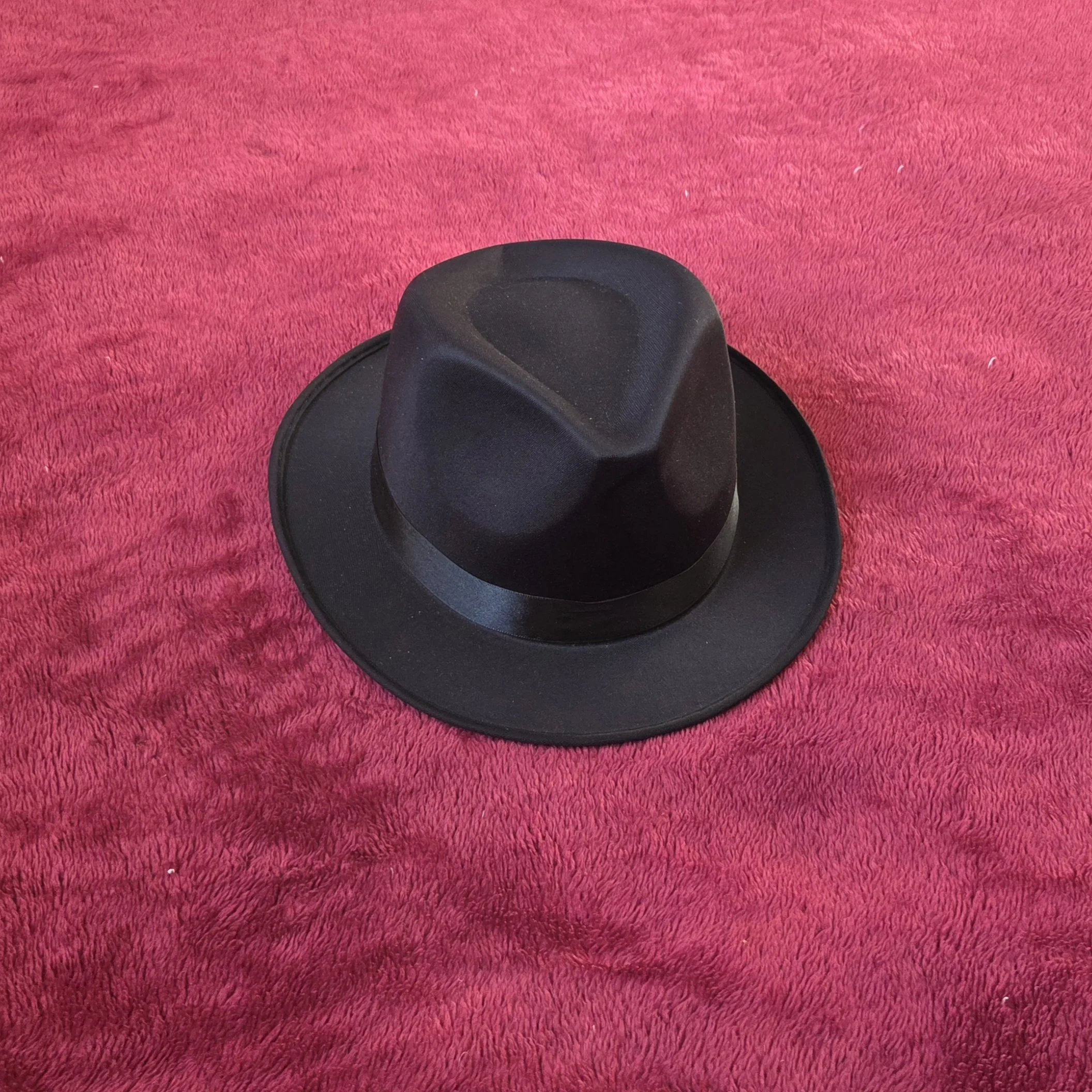 Chapeau fedora noir – Style classique
