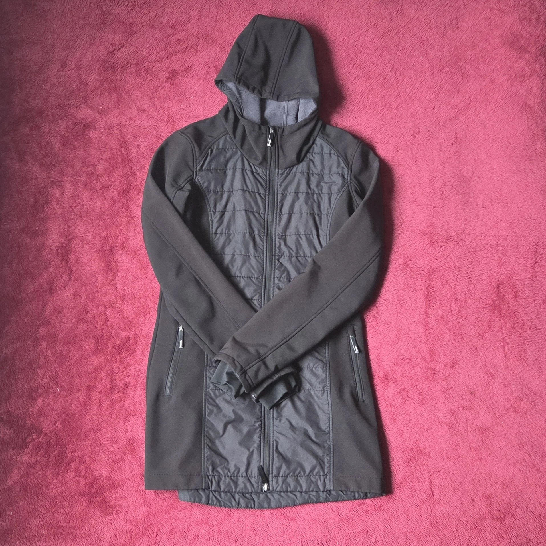 Veste noire Bench pour femme (taille S)