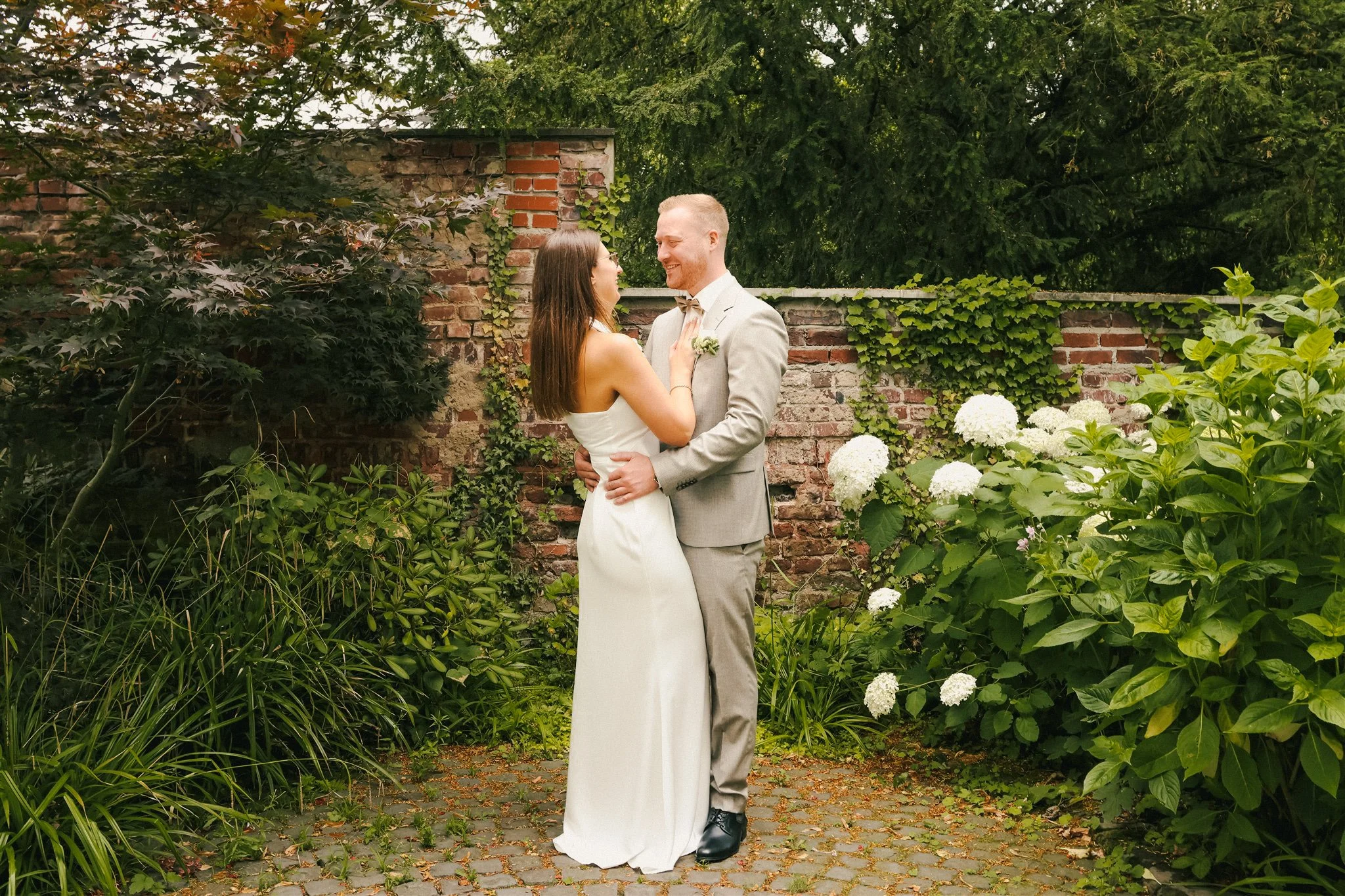 Hochzeitsfotografin Aachen, Hochzeitsfotografie Aachen, Hochzeitsfotografin Köln, Hochzeitsfotografin Düsseldorf, Wedding Photographer Aachen, Wedding Photography, Destination Wedding Photography, cinematic editorial modern, Standesamt Fotografin
