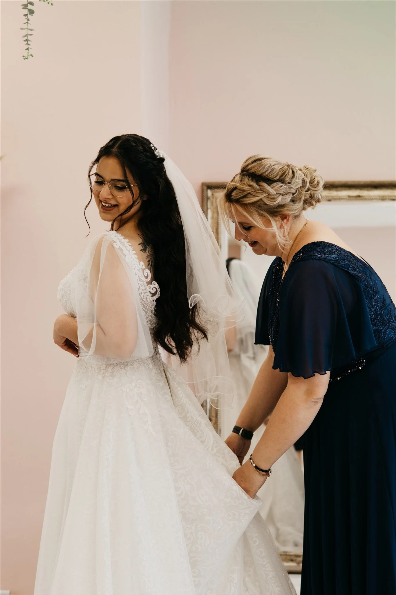 Hochzeitsfotografin Aachen, Hochzeitsfotografie Aachen, Hochzeitsfotografin Köln, Hochzeitsfotografin Düsseldorf, Wedding Photographer Aachen, Wedding Photography, Destination Wedding Photography, cinematic editorial modern, Standesamt Fotografin