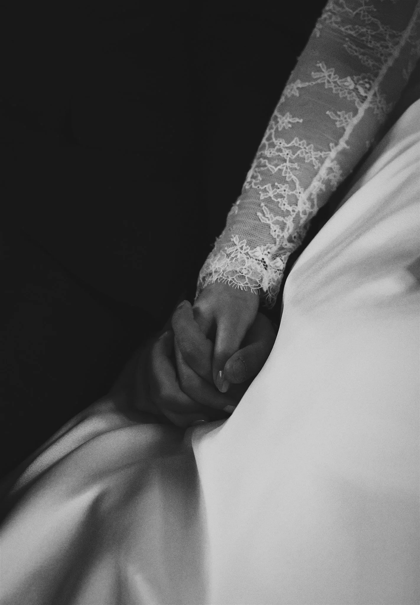Hochzeitsfotografin Aachen, Hochzeitsfotografie Aachen, Hochzeitsfotografin Köln, Hochzeitsfotografin Düsseldorf, Wedding Photographer Aachen, Wedding Photography, Destination Wedding Photography, cinematic editorial modern Hochzeitsfotografie