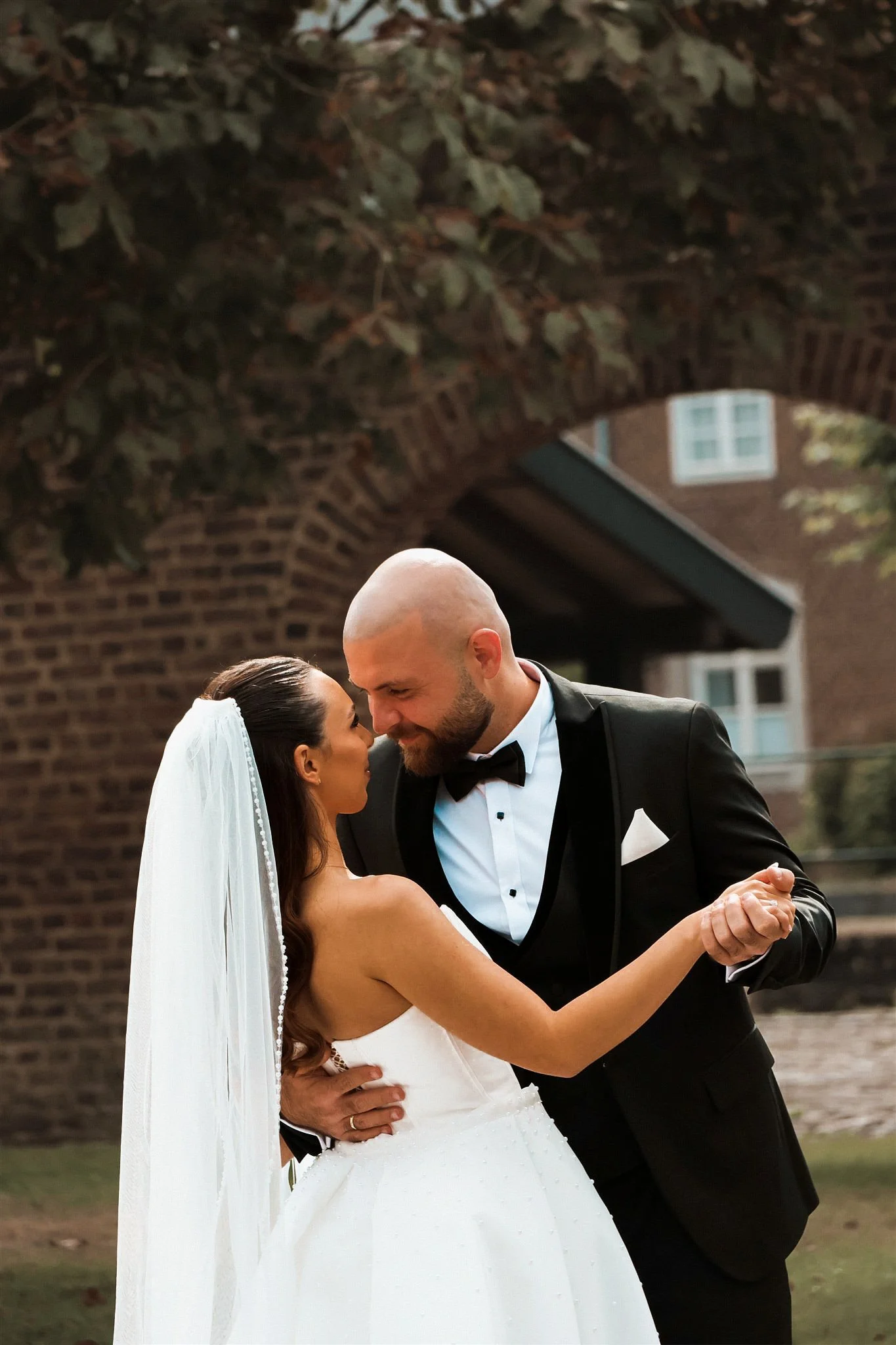 Hochzeitsfotografin Aachen, Hochzeitsfotografie Aachen, Hochzeitsfotografin Köln, Hochzeitsfotografin Düsseldorf, Wedding Photographer Aachen, Wedding Photography, Destination Wedding Photography, cinematic editorial modern, Standesamt Fotografin