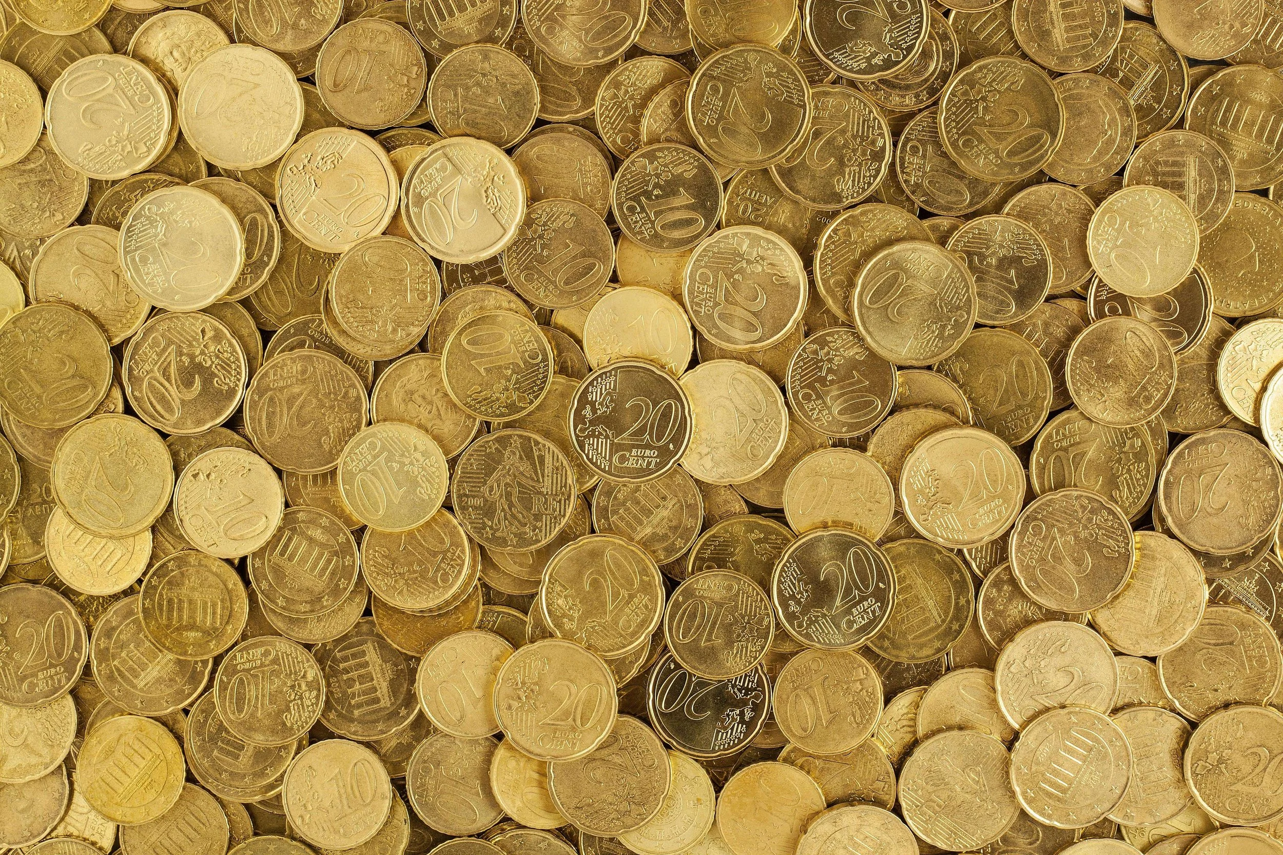 Pièces de monnaie en euros symbolisant la gestion comptable