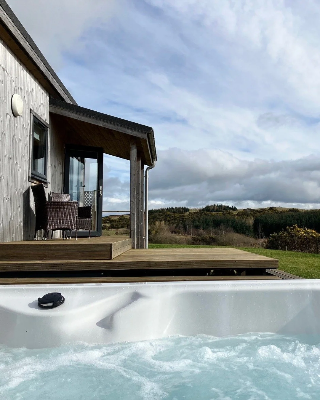 Take a look at this collection of 7 luxury lodges, designed and manufactured to create The Pond at Barstobrick Holiday Lodges.

From the footprint and exterior finishes to the interiors, every detail was crafted to our customer's specification, resul