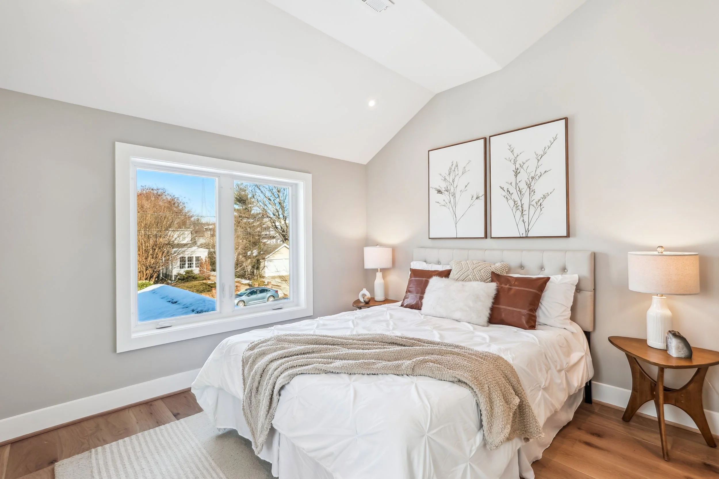 13 upper level-bedroom-613a0299 copy.jpg