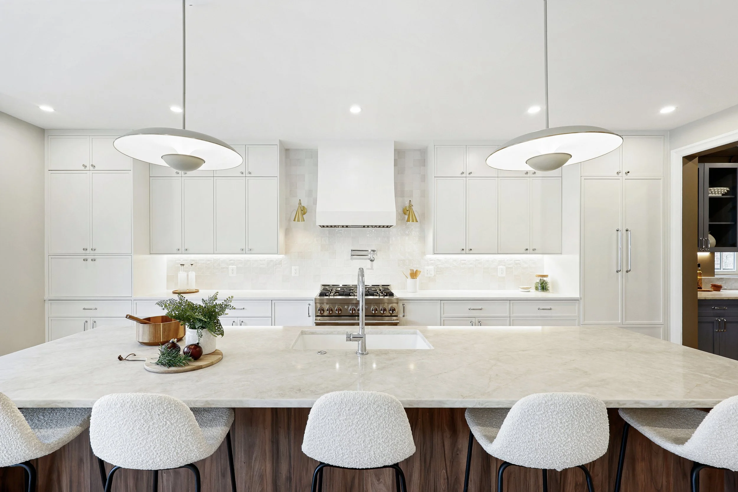 16-049-Kitchen center view.jpg