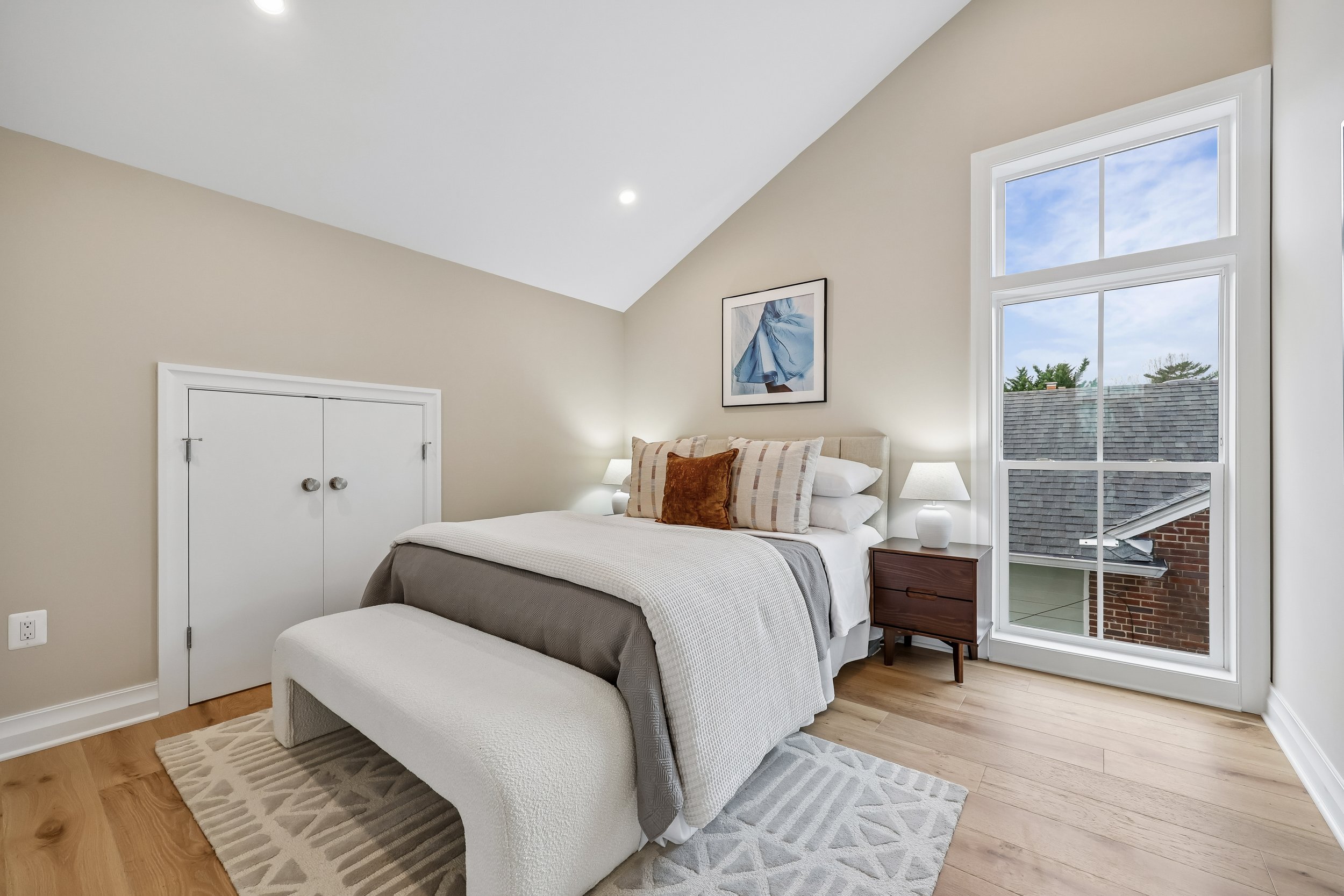 44-126-Attic Bedroom.jpg