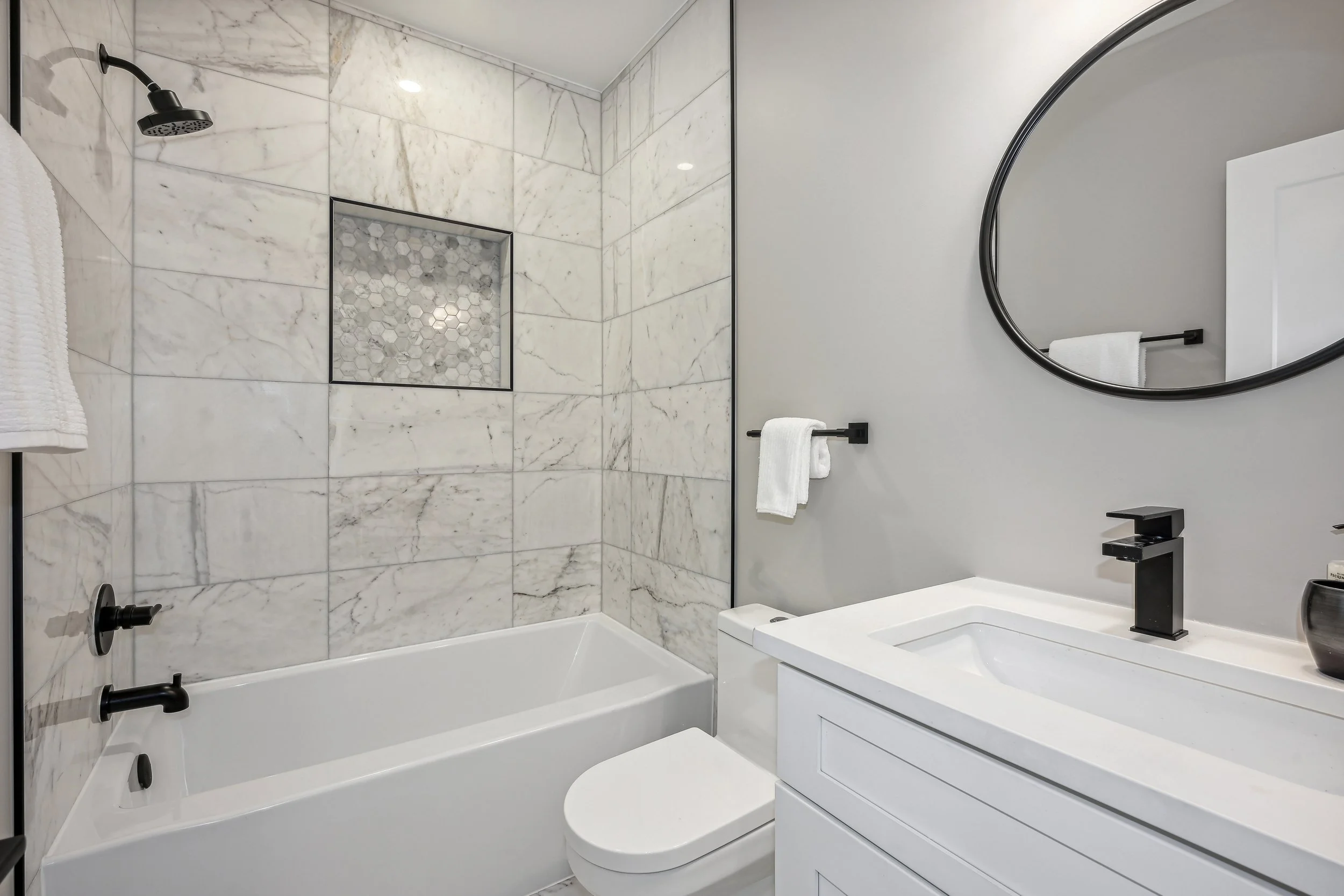 9 shared bath copy.jpg