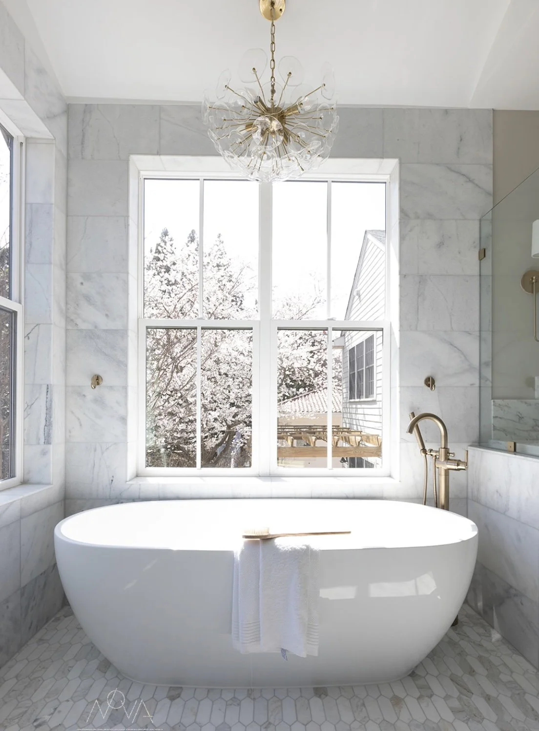 35-NS Primary bath tub.jpg