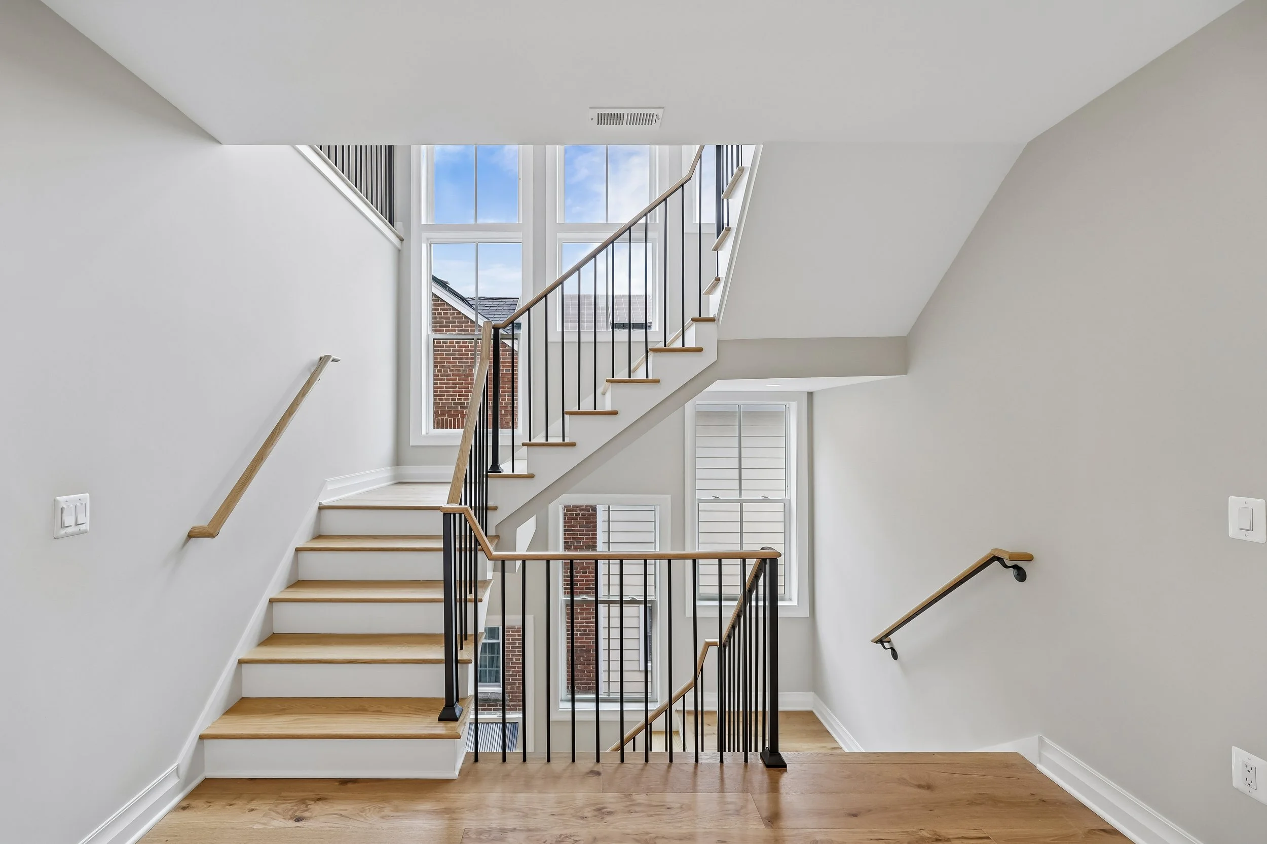 48-078-Attic stairs.jpg