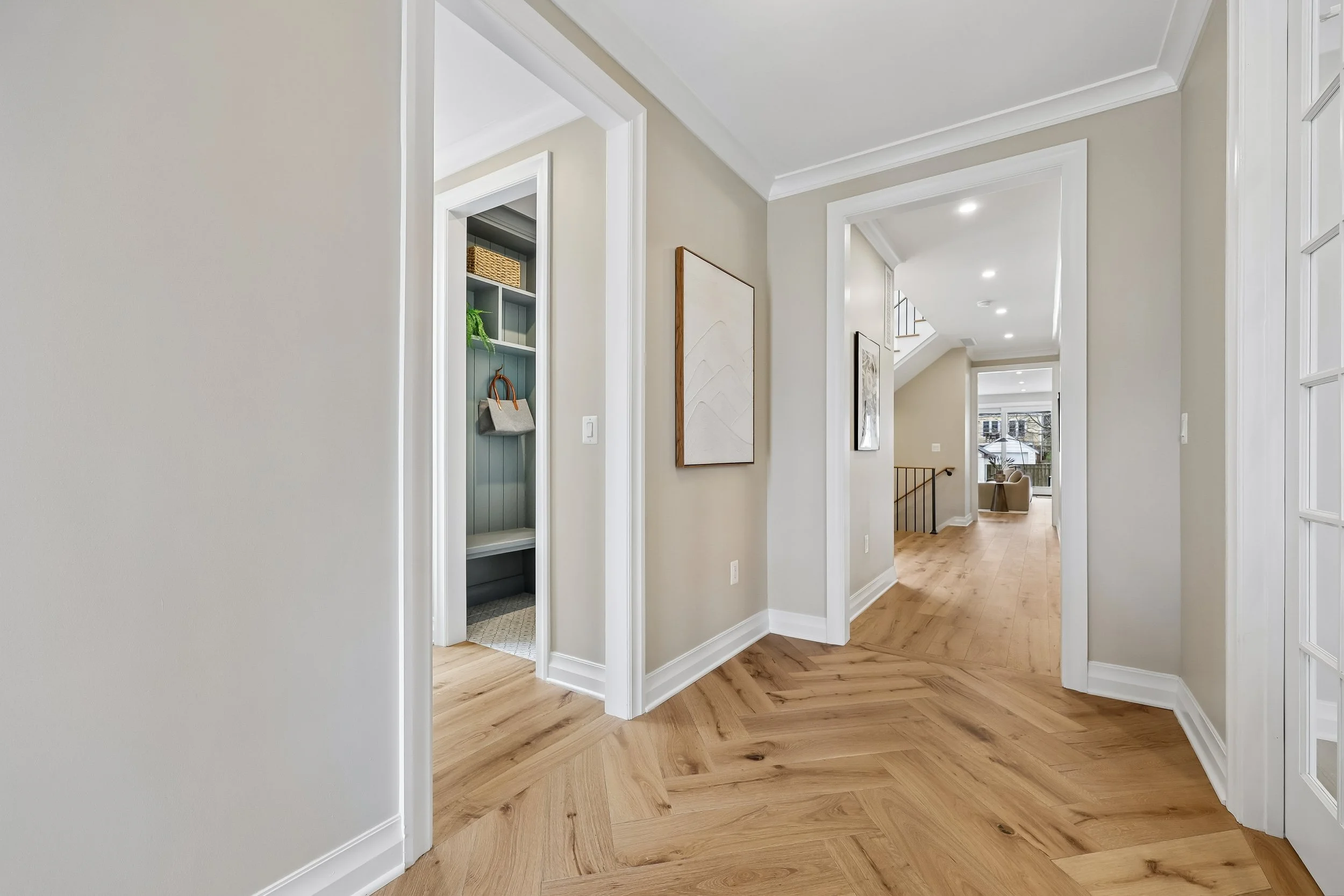 3-033-Entry mudroom.jpg