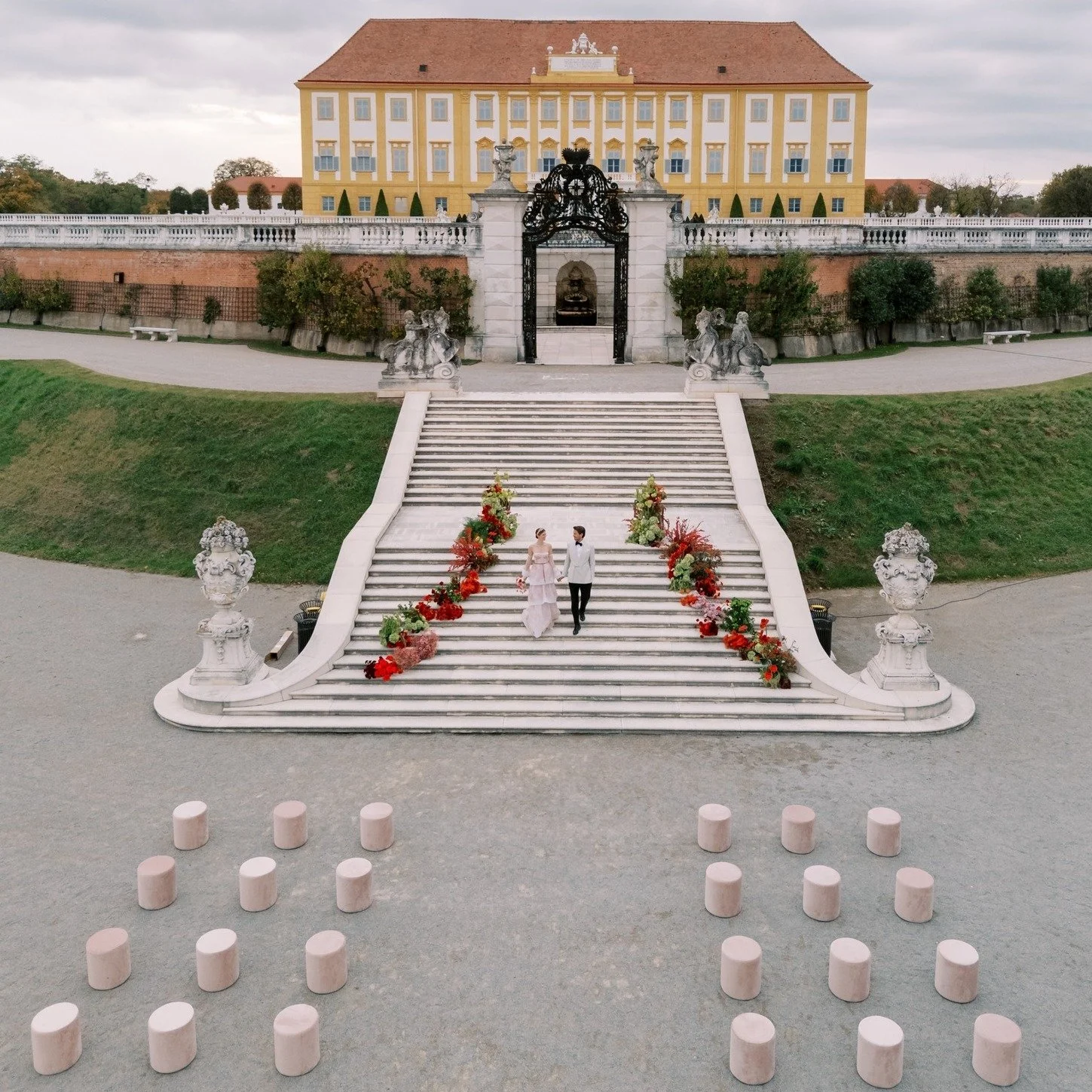 Your Design Diary 🤍

01 | The Vision ⚡
Everything starts with a single, bold idea.

02I The Mood 🤍
Translating emotions into contrast and light.

03 I The Calm 🫶
You enjoy the journey, we architect the background.

04 | The Details ✨
Precision in 