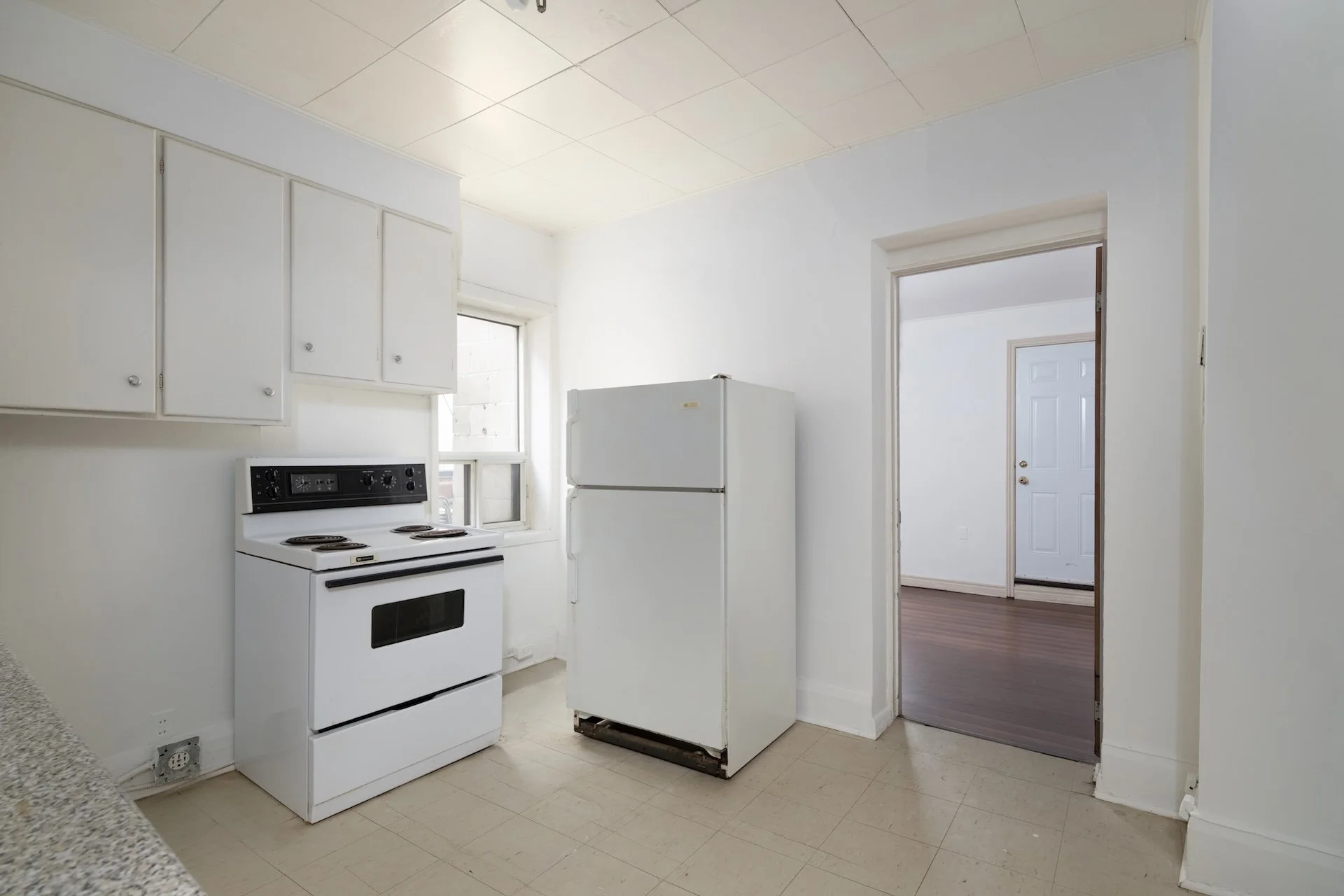 Second Floor - 641 St. Clair Ave. (7 of 11).jpg