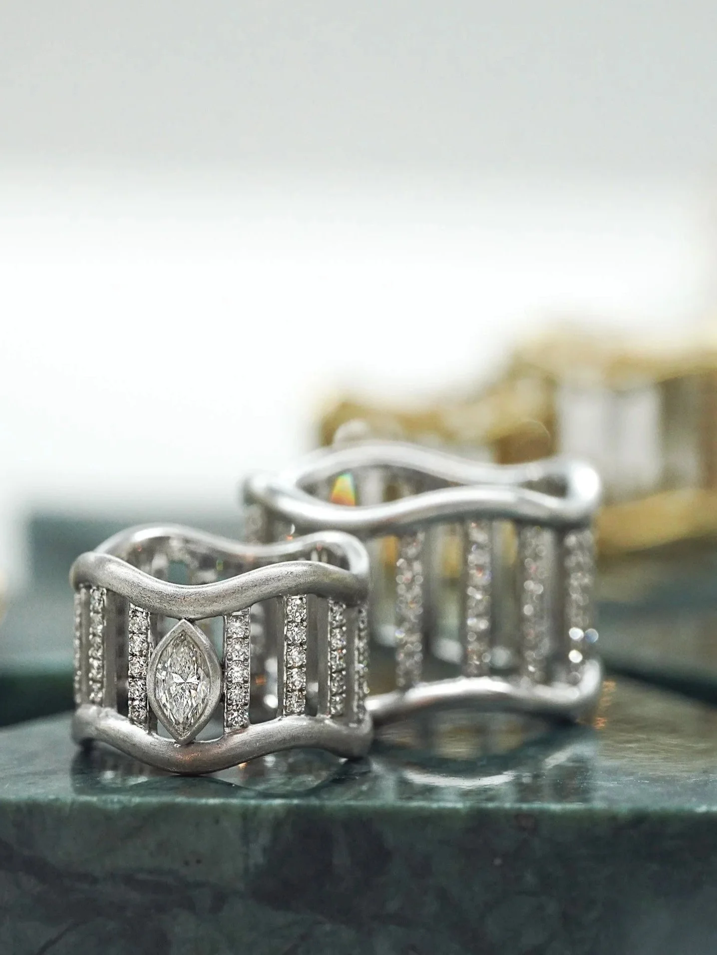 Diamond pavé band ring macro detail — jewellery photography New Moon Agency Klagenfurt