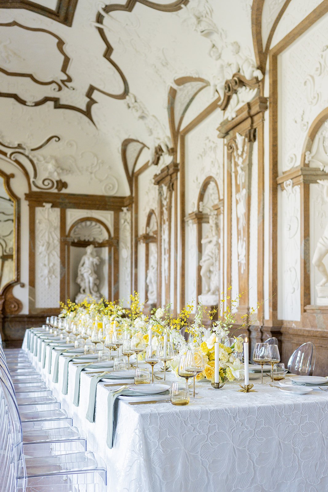 Agnes Kinczer_destination-wedding-Vienna-Belvedere-322.jpg