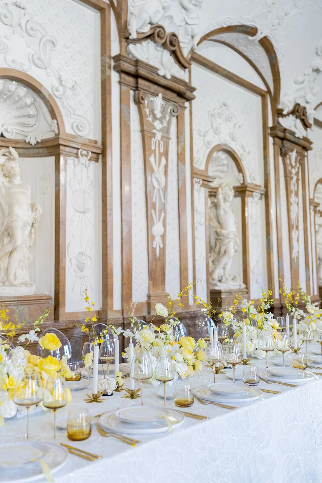 Agnes Kinczer_destination-wedding-Vienna-Belvedere-310.jpg