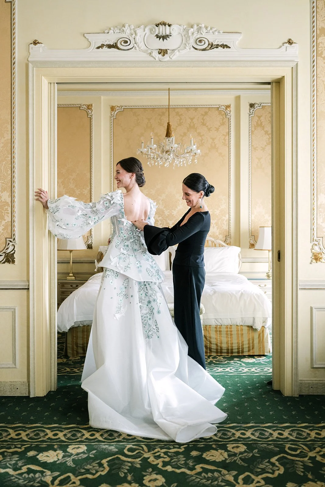 Agnes Kinczer_destination-wedding-Vienna-Belvedere-120.jpg