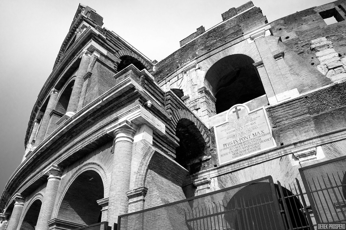 colloseum2b.jpg