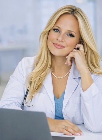 Rebecca Sommer PMHNP providing online psychiatric care in Florida via telehealth