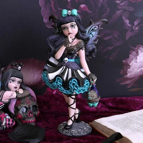 Gothic-Collectable-Little-Shadows-Adeline.jpg