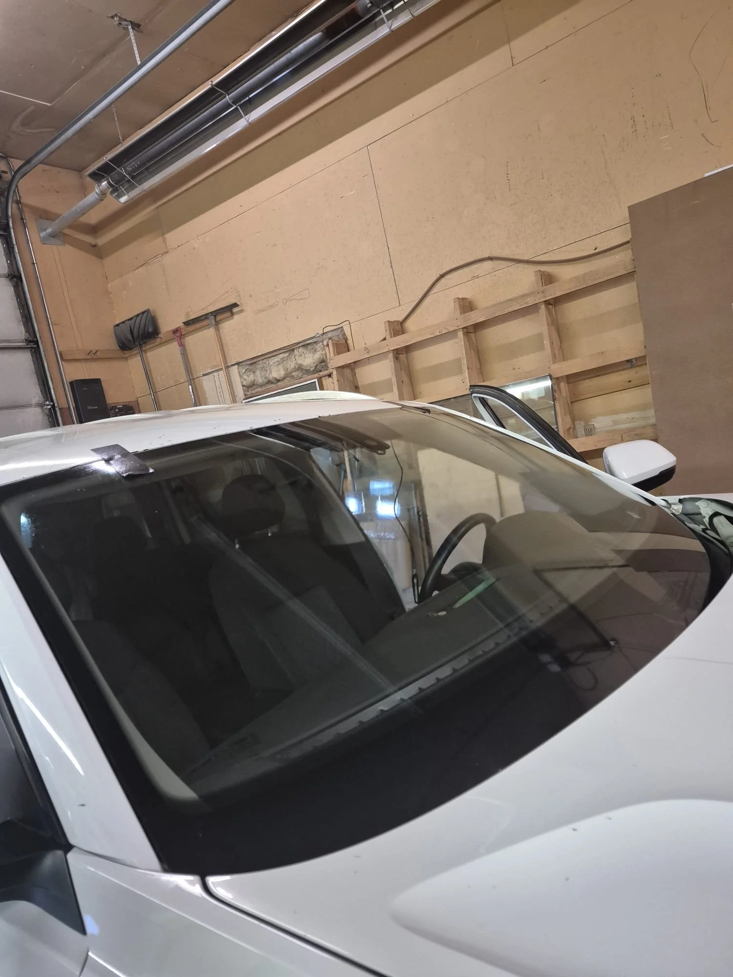 Before : An Initially damaged Auto Glass or WindShield